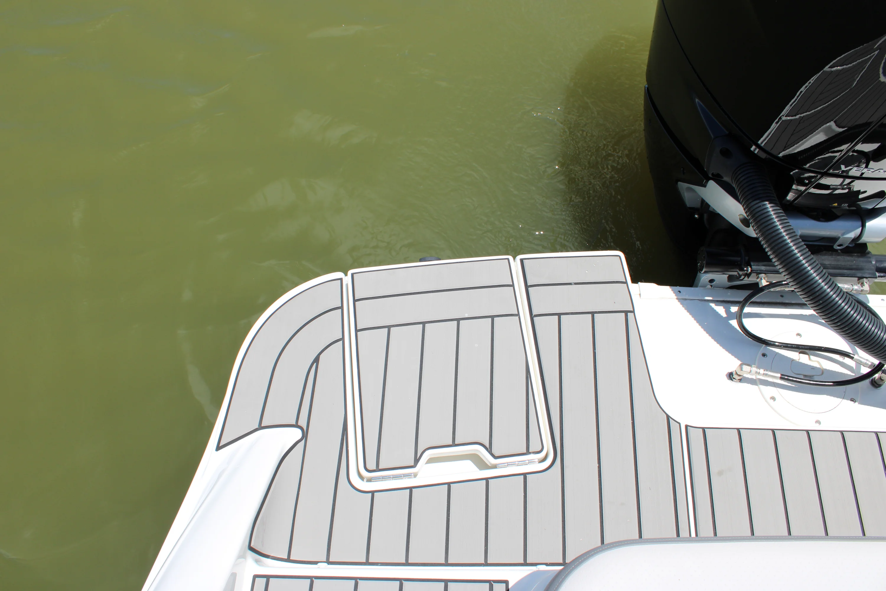 2026 Sea Ray SDX 270 Outboard Image Thumbnail #26