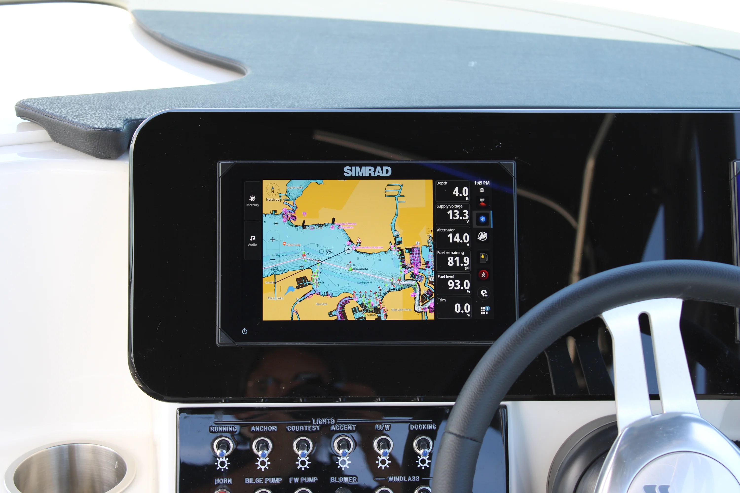 2026 Sea Ray SDX 270 Outboard Image Thumbnail #37