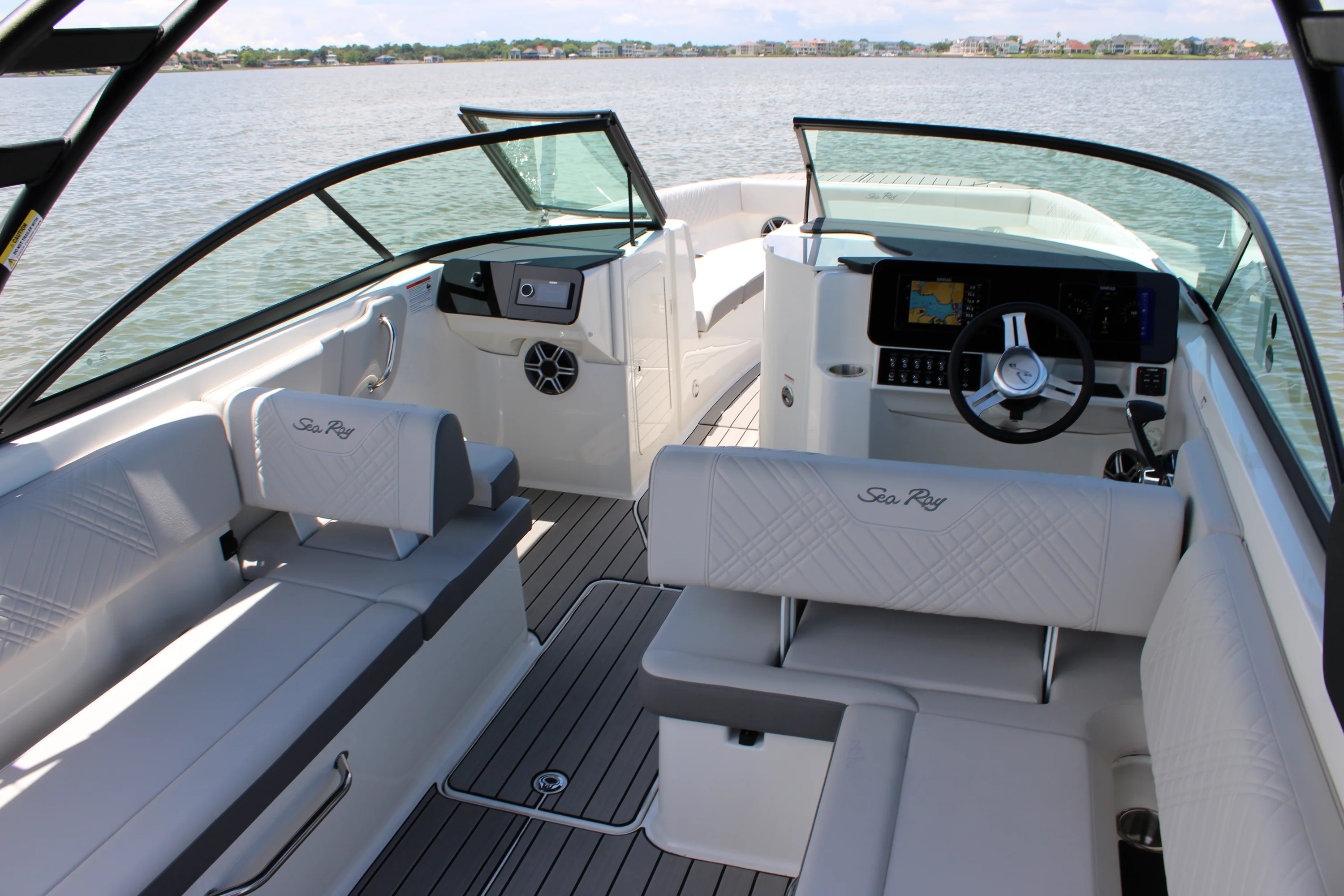2026 Sea Ray SDX 270 Outboard Image Thumbnail #32