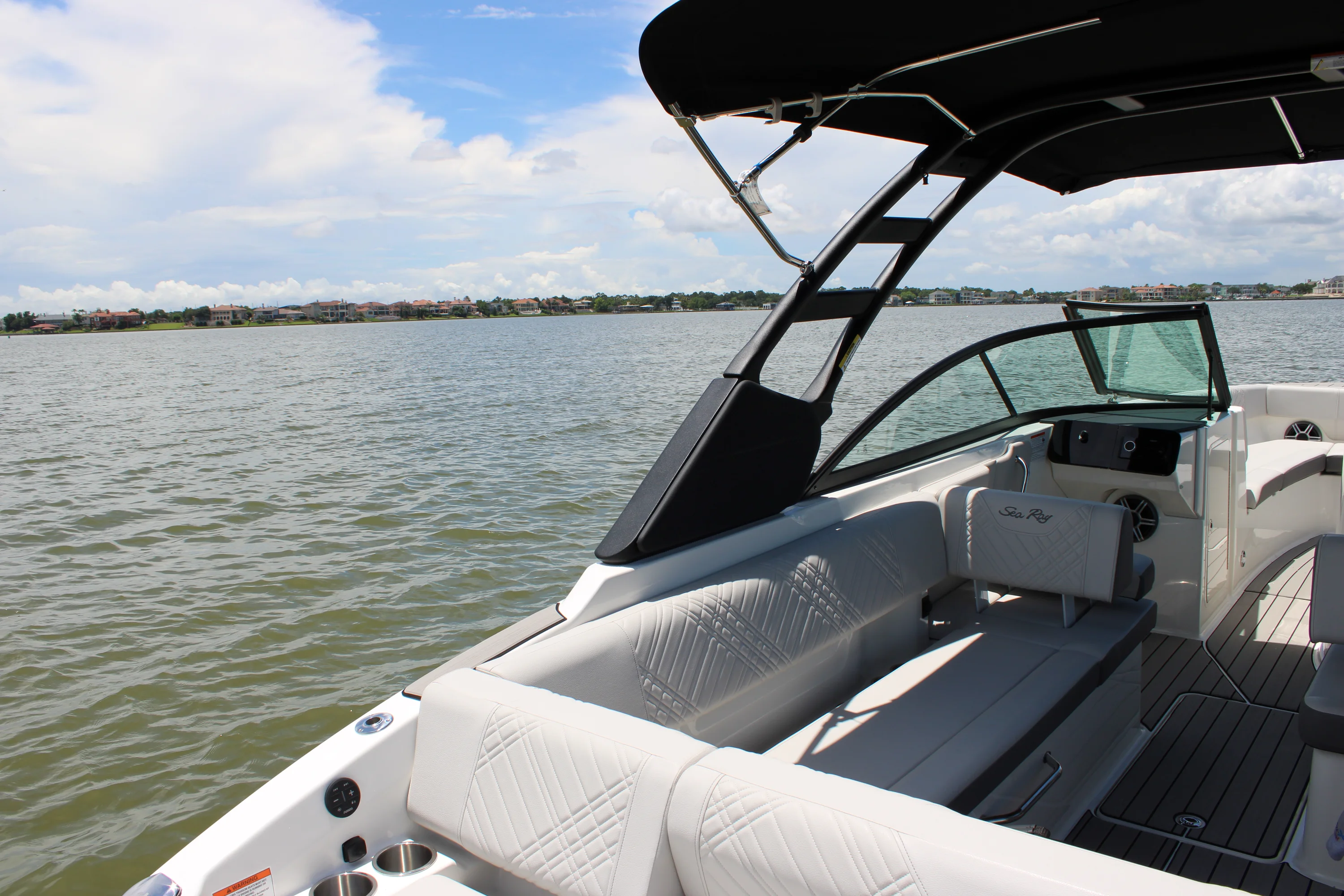 2026 Sea Ray SDX 270 Outboard Image Thumbnail #23