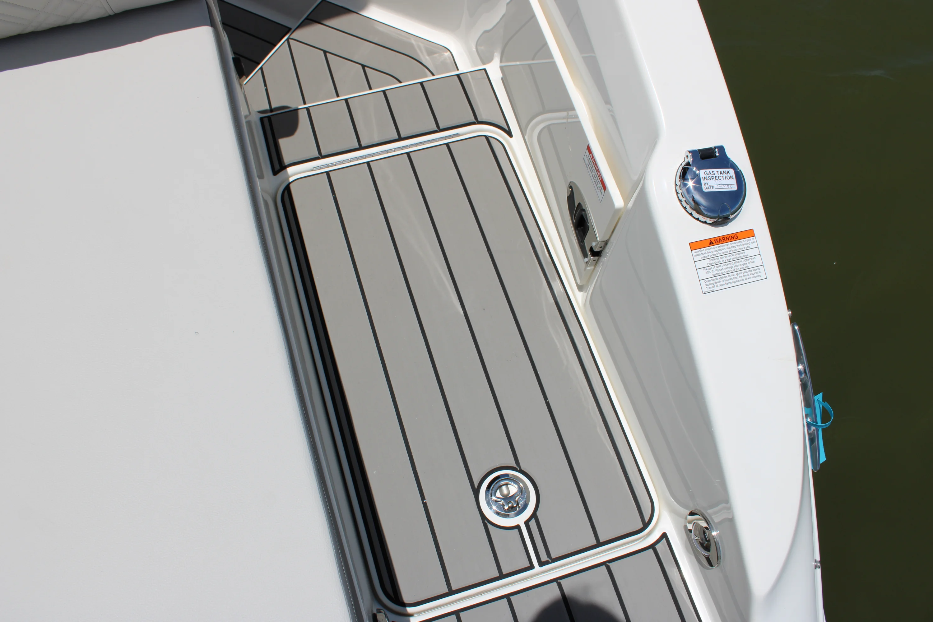 2026 Sea Ray SDX 270 Outboard Image Thumbnail #22