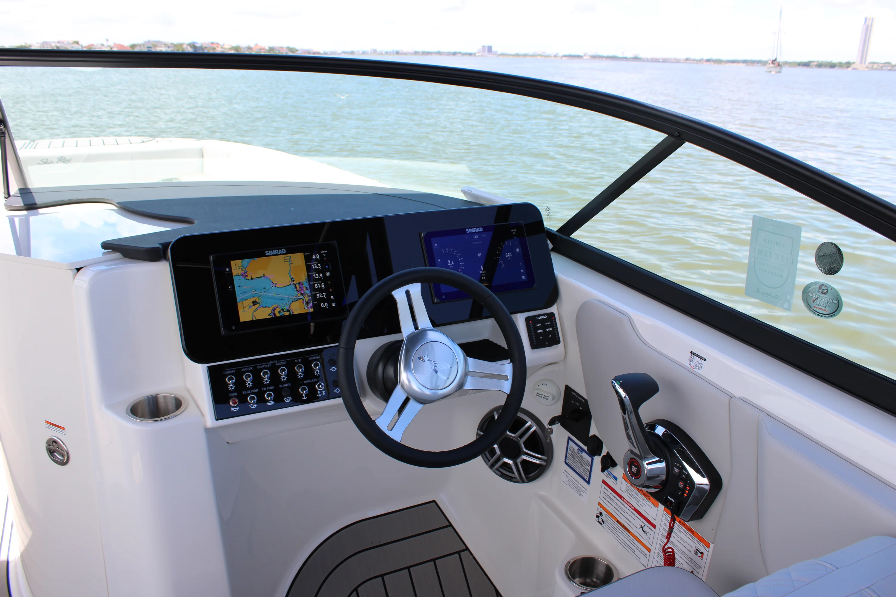 2026 Sea Ray SDX 270 Outboard Image Thumbnail #40