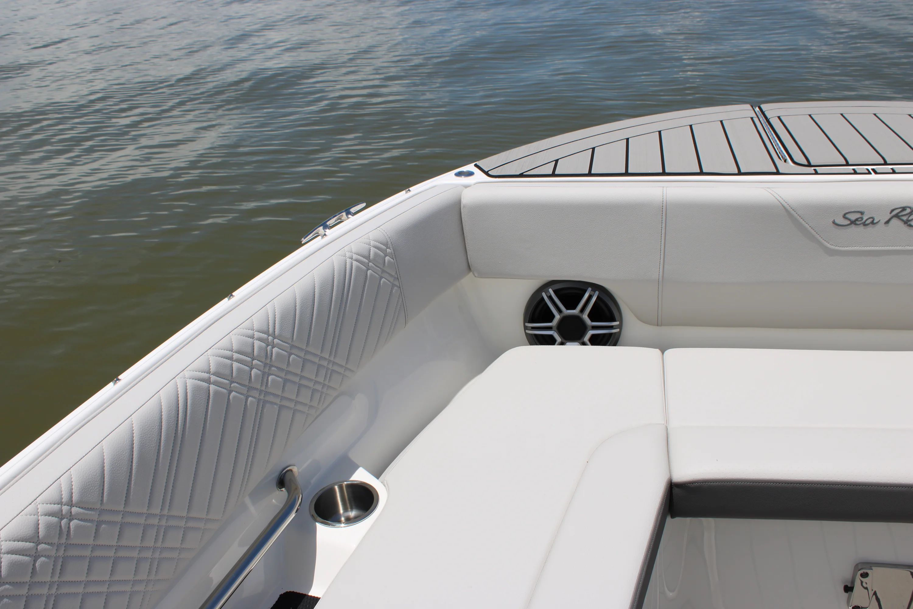 2026 Sea Ray SDX 270 Outboard Image Thumbnail #49
