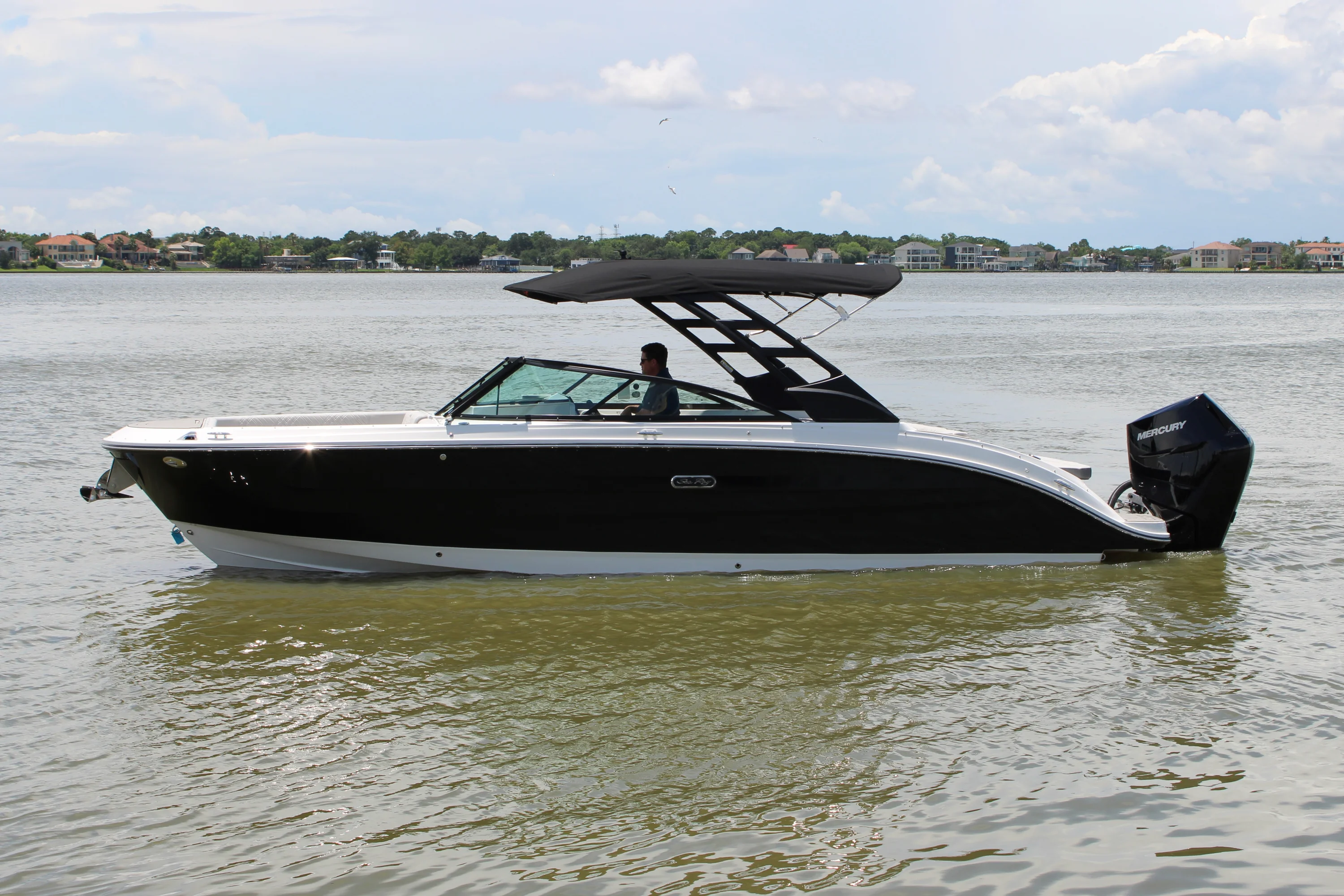 2026 Sea Ray SDX 270 Outboard Image Thumbnail #0