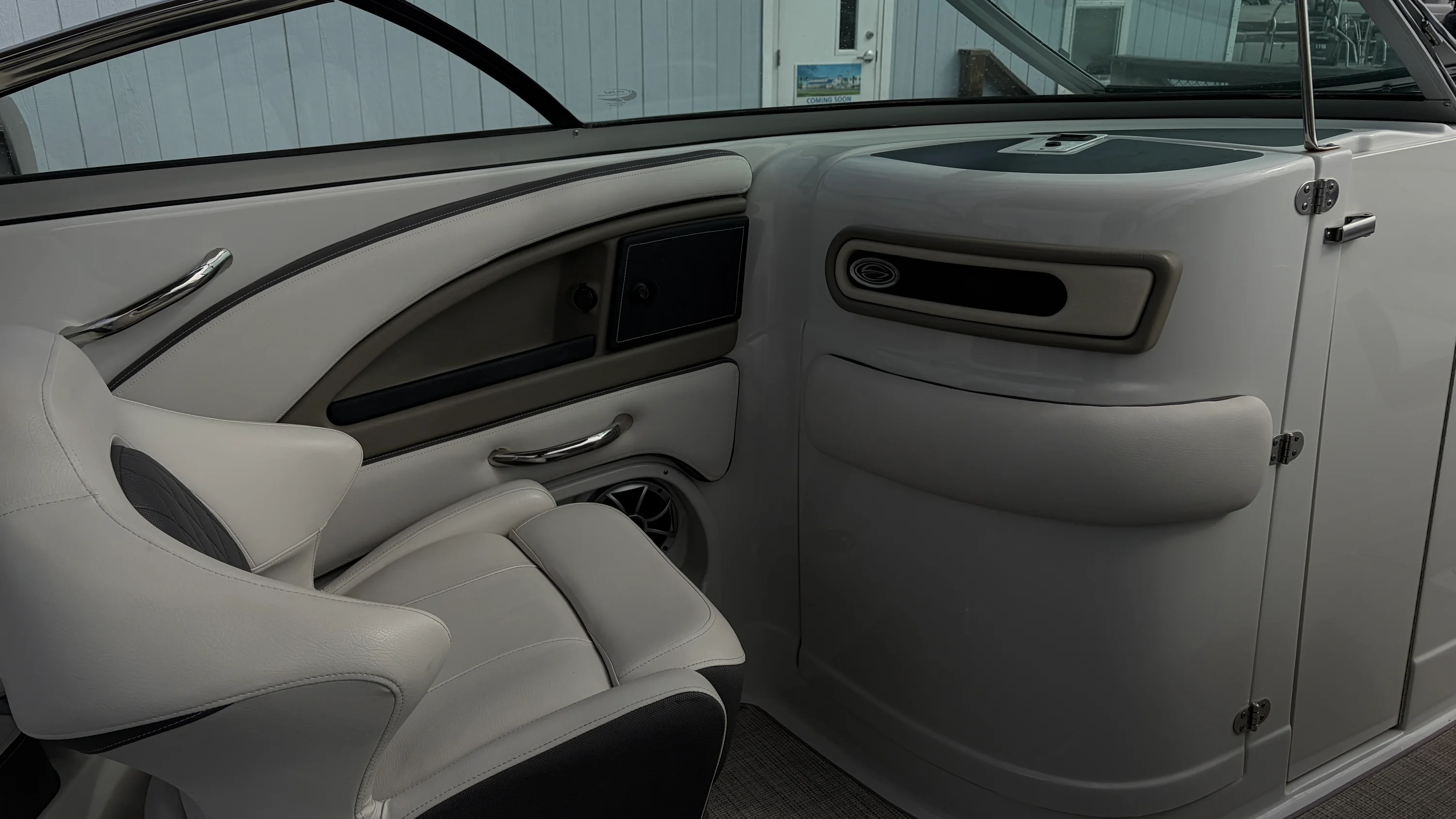 2021 Crownline 270 XSS Image Thumbnail #29