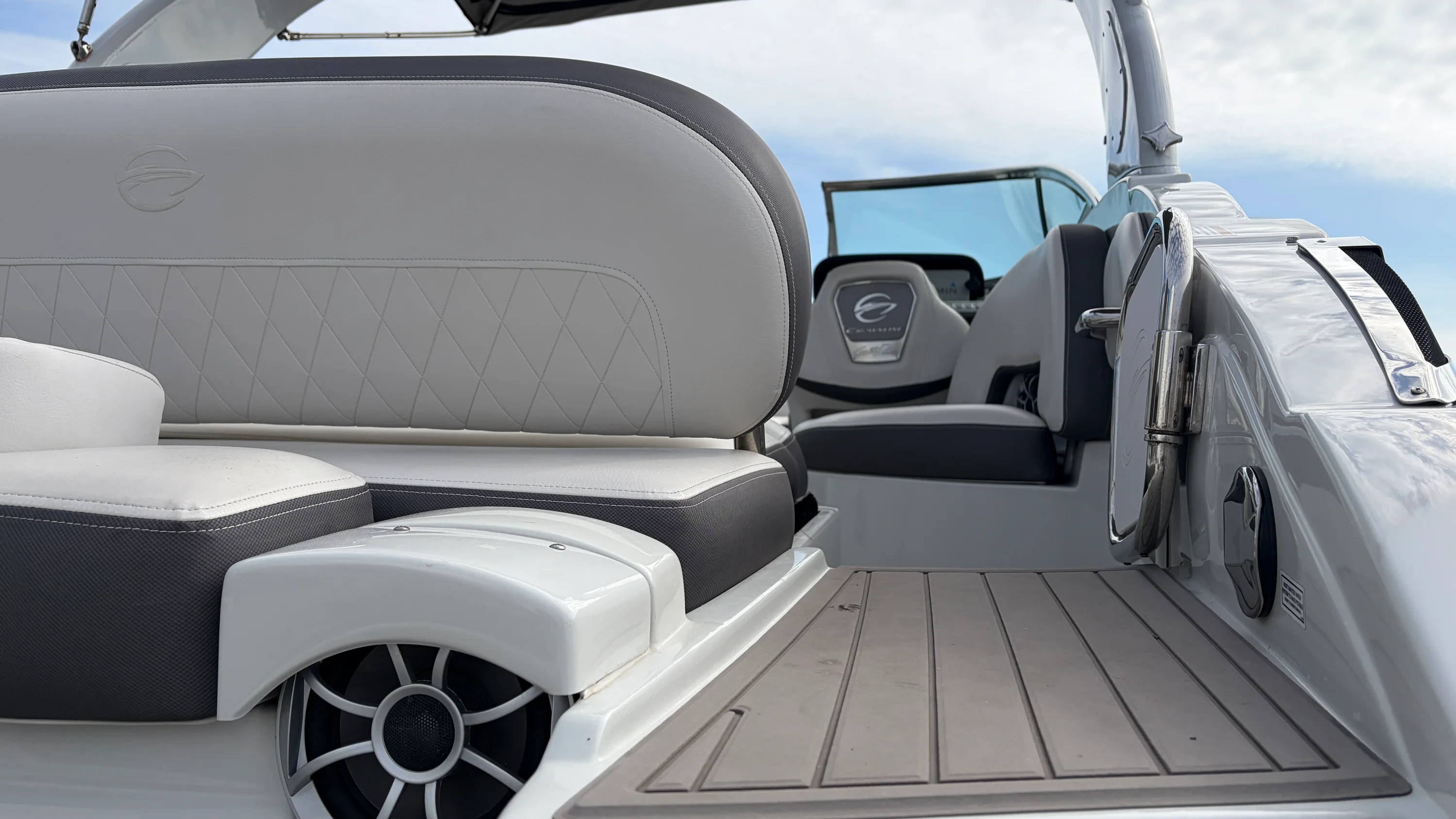 2021 Crownline 270 XSS Image Thumbnail #16