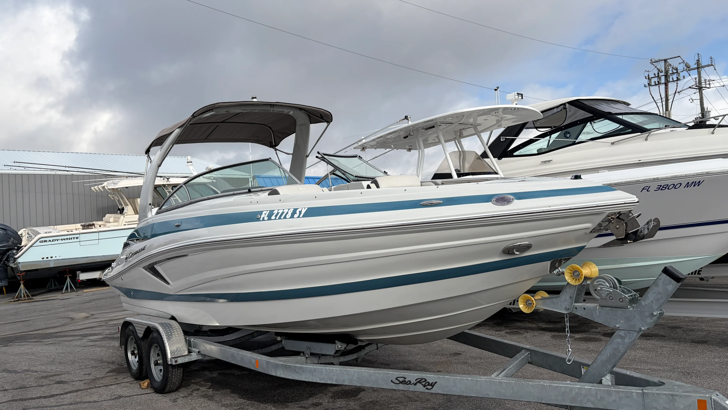 2021 Crownline 270 XSS Image Thumbnail #3