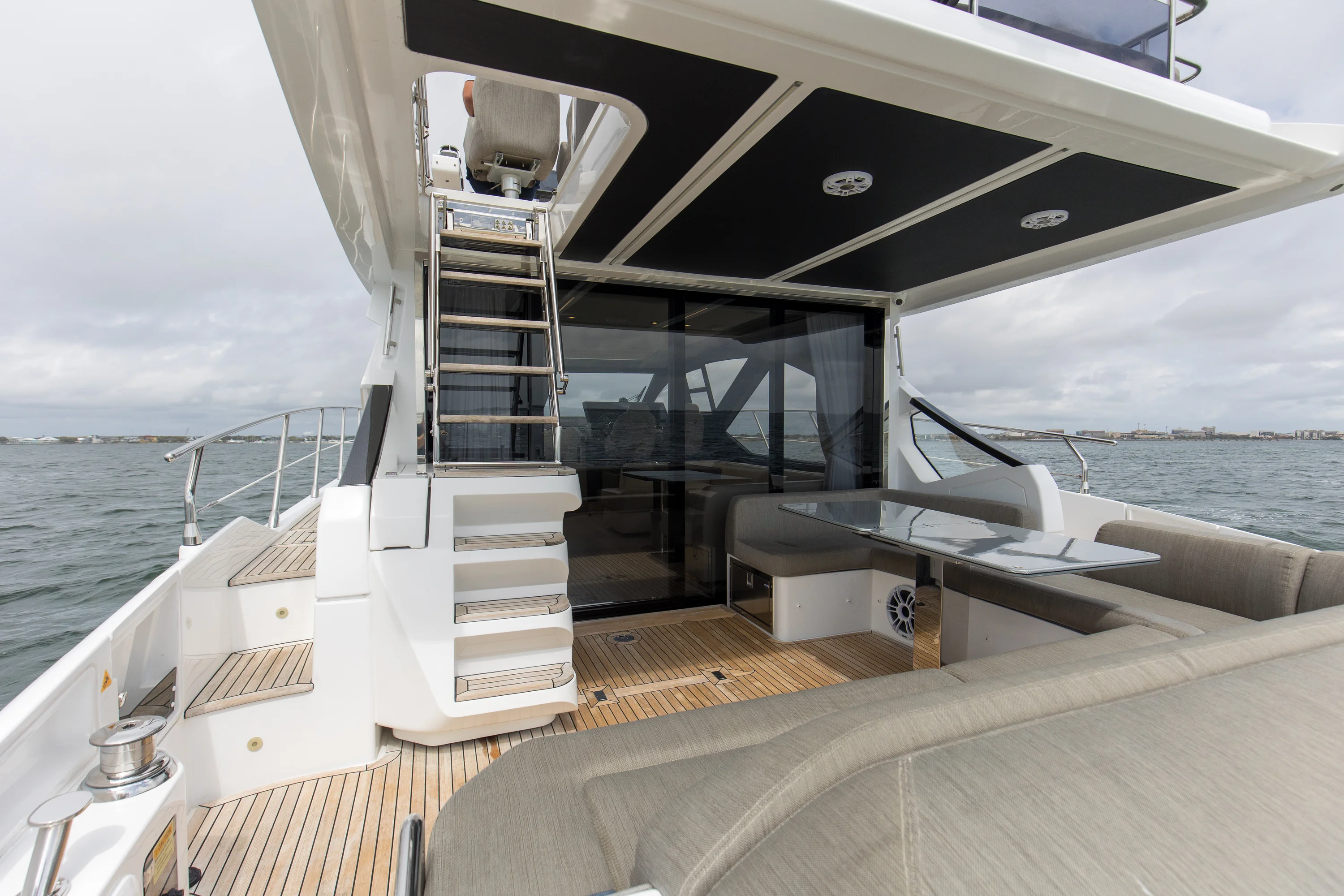 2020 Azimut S6 Sportfly Image Thumbnail #19