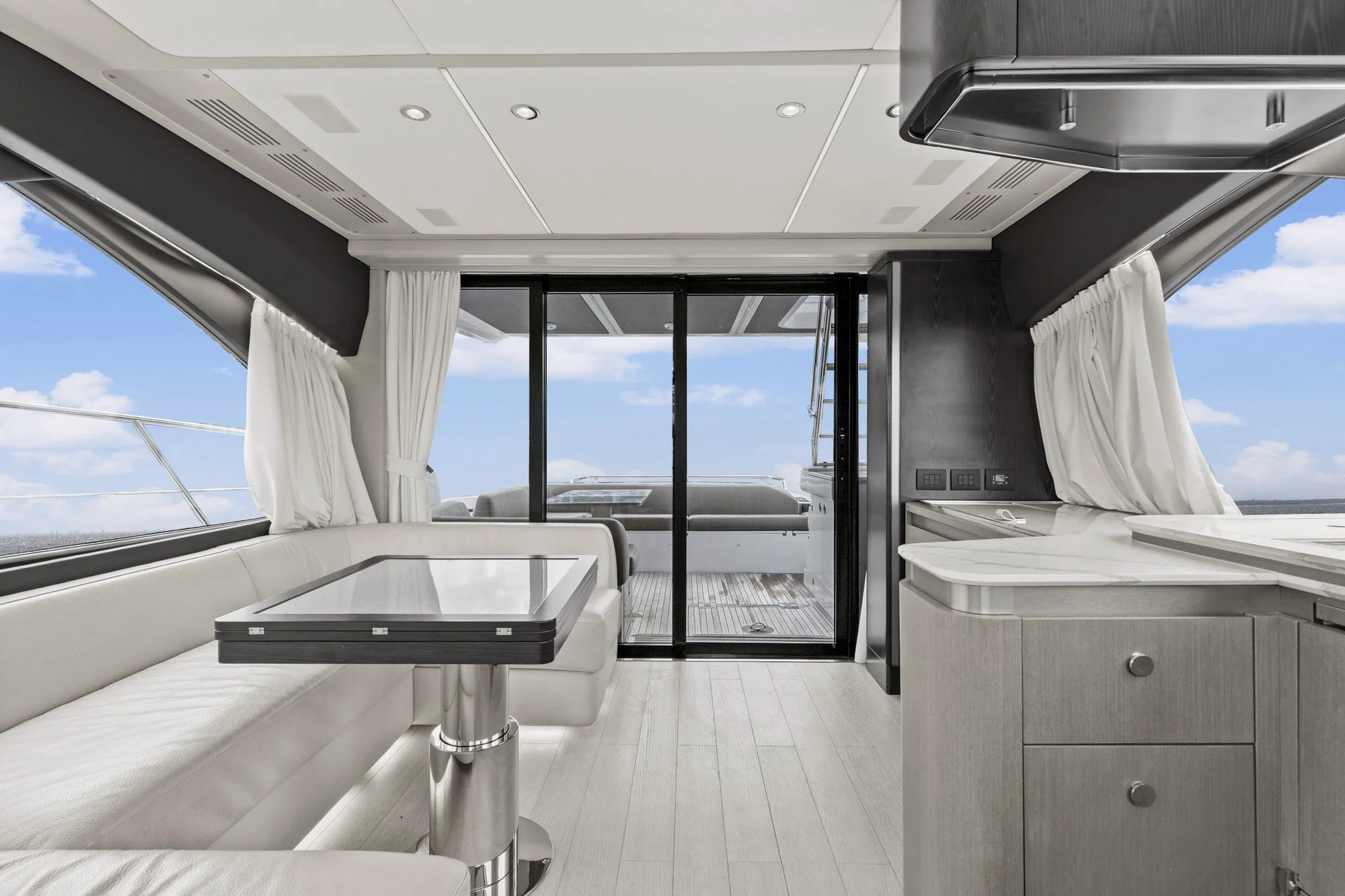 2020 Azimut S6 Sportfly Image Thumbnail #37