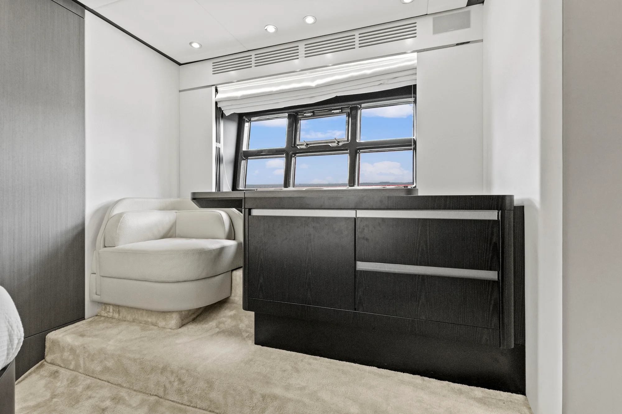 2020 Azimut S6 Sportfly Image Thumbnail #50