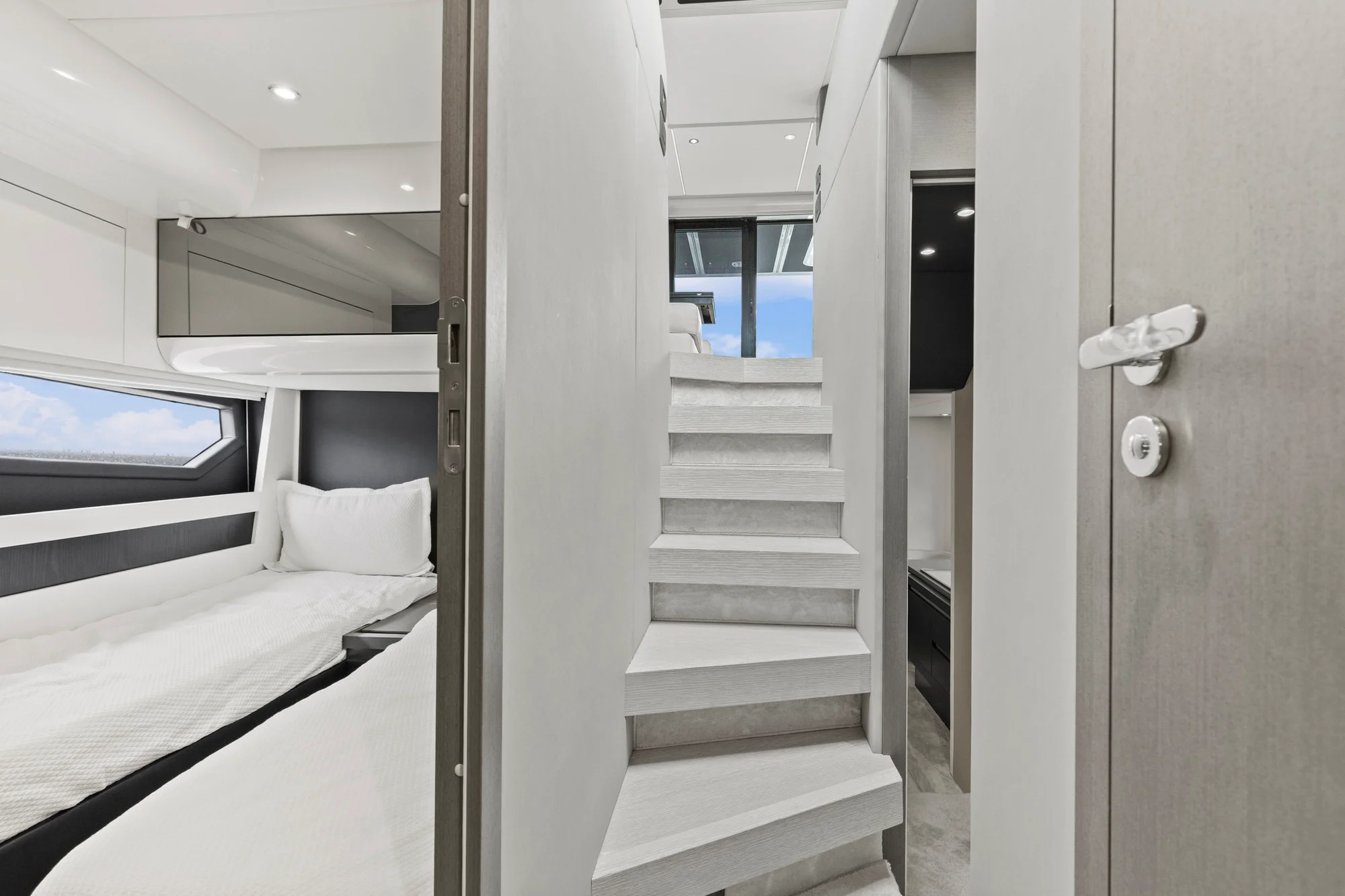 2020 Azimut S6 Sportfly Image Thumbnail #49