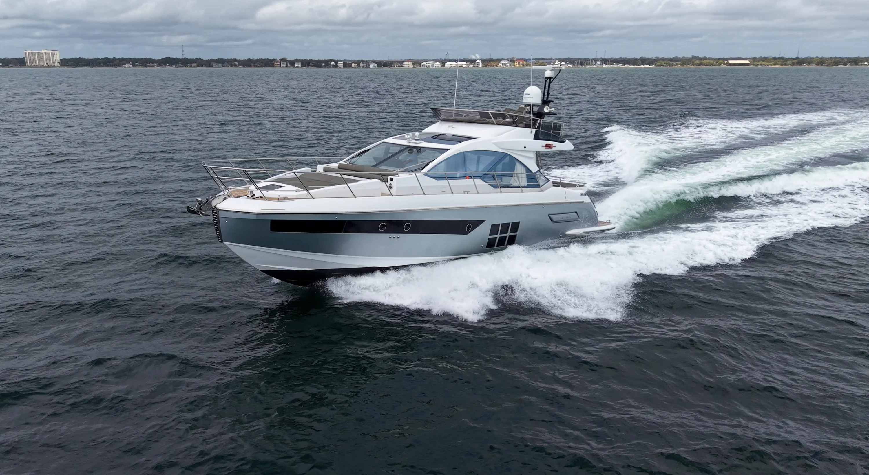 2020 Azimut S6 Sportfly Image Thumbnail #5