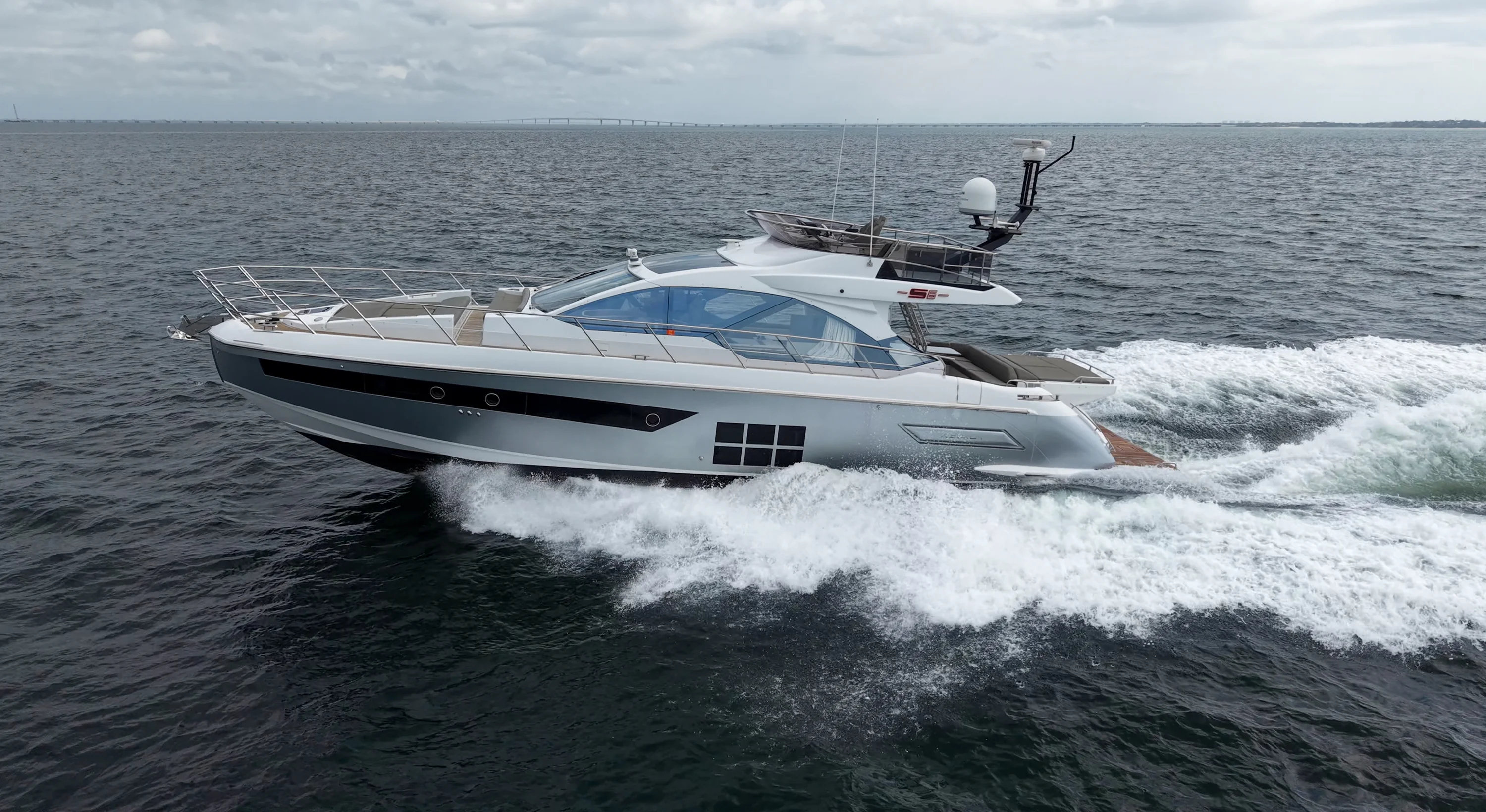 2020 Azimut S6 Sportfly Image Thumbnail #4