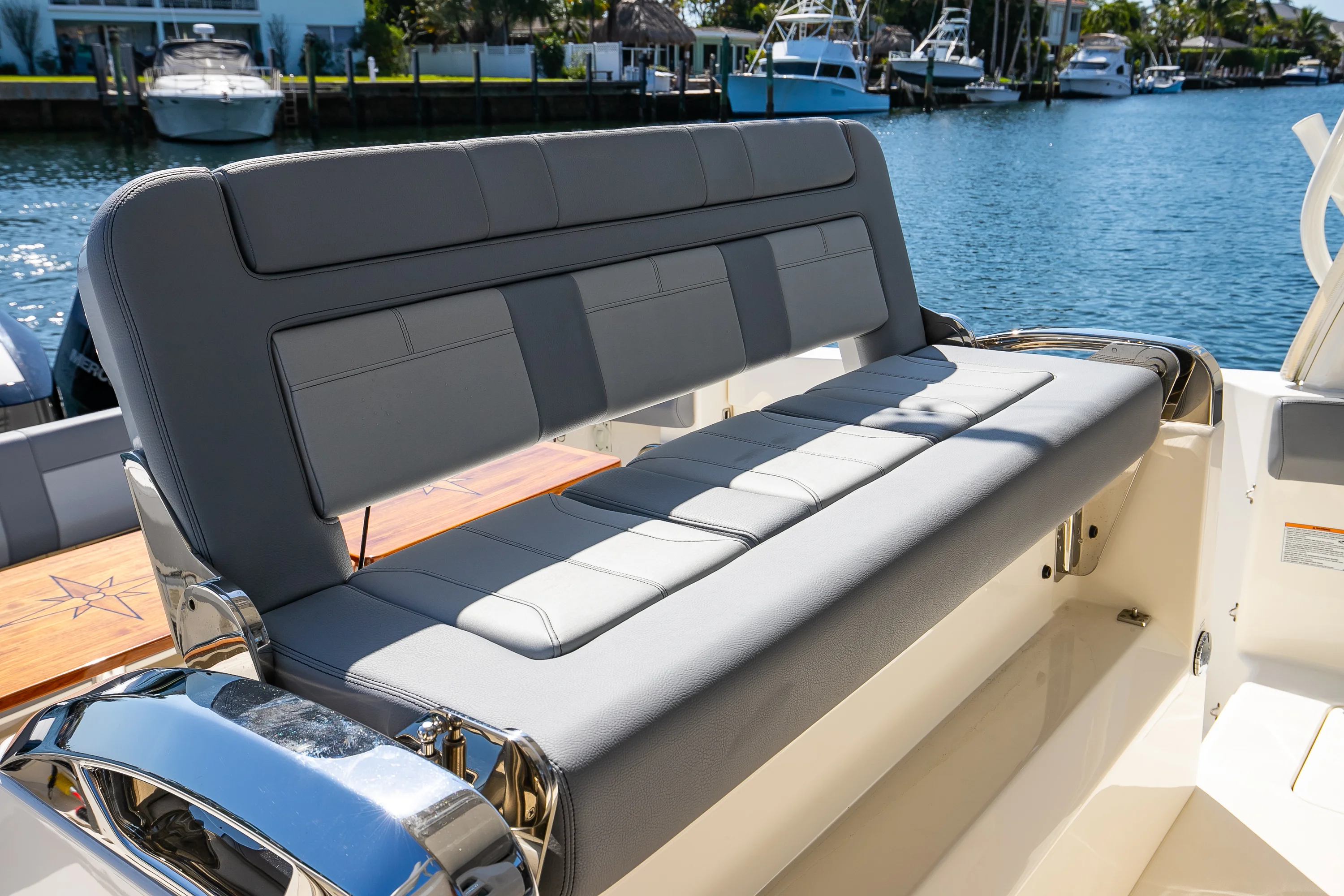 2024 Boston Whaler 420 Outrage Image Thumbnail #50