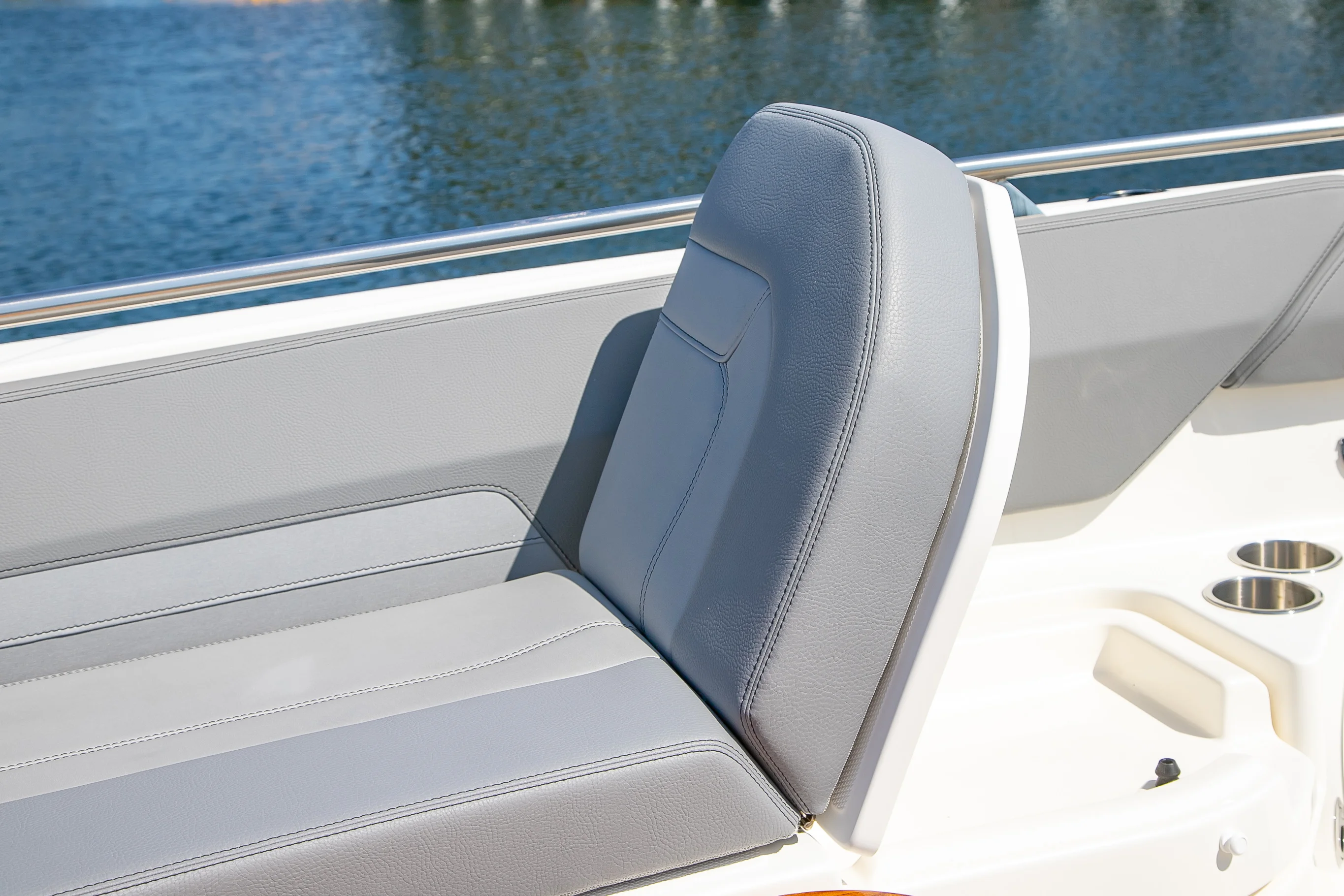 2024 Boston Whaler 420 Outrage Image Thumbnail #90