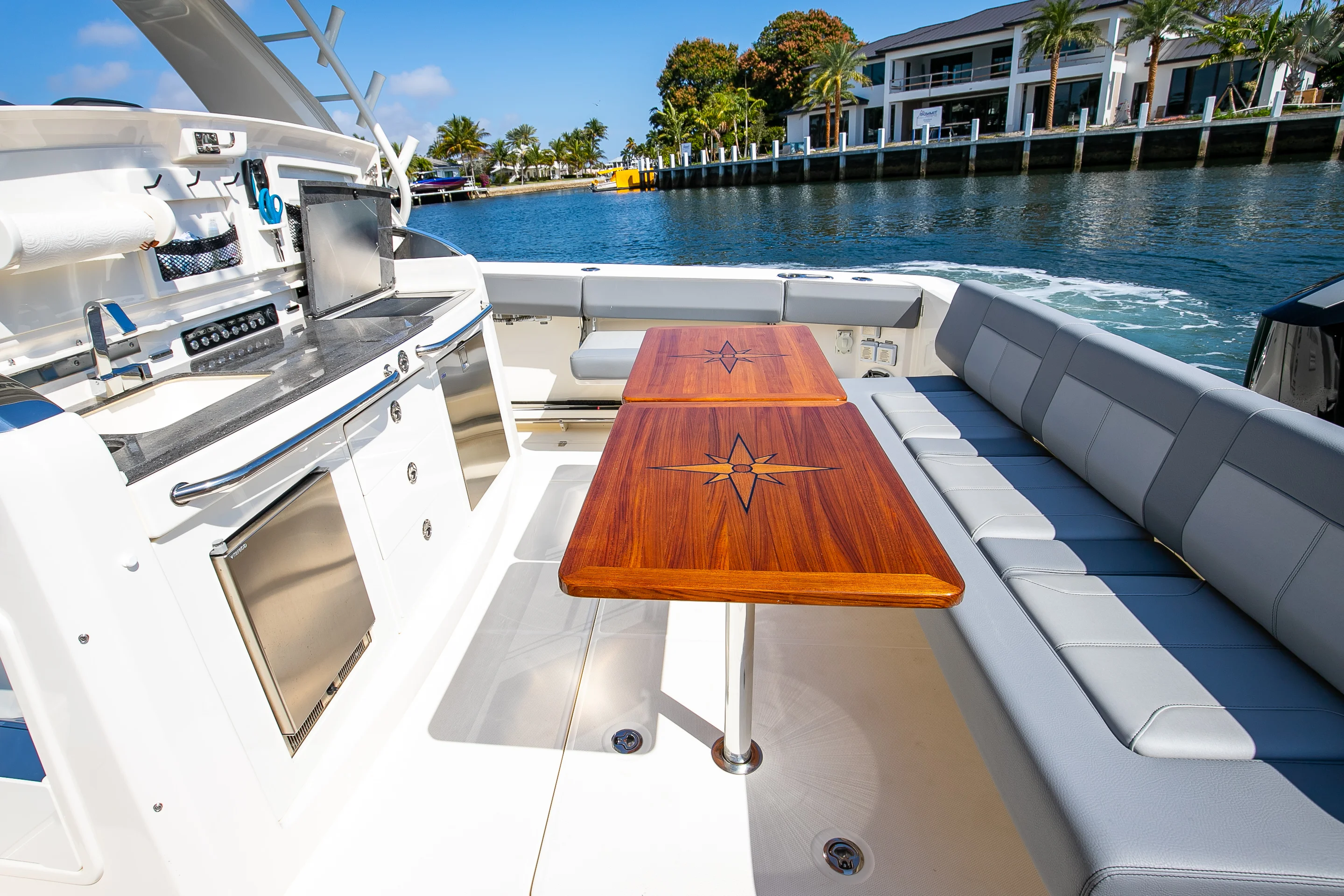 2024 Boston Whaler 420 Outrage Image Thumbnail #46