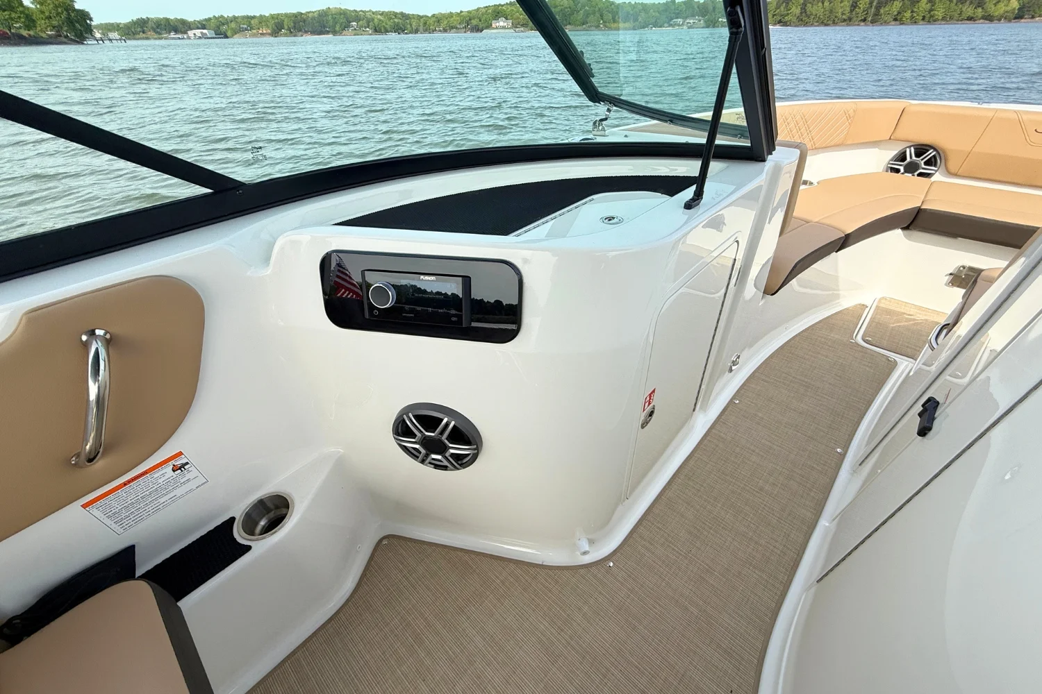 2026 Sea Ray SDX 250 Image Thumbnail #15