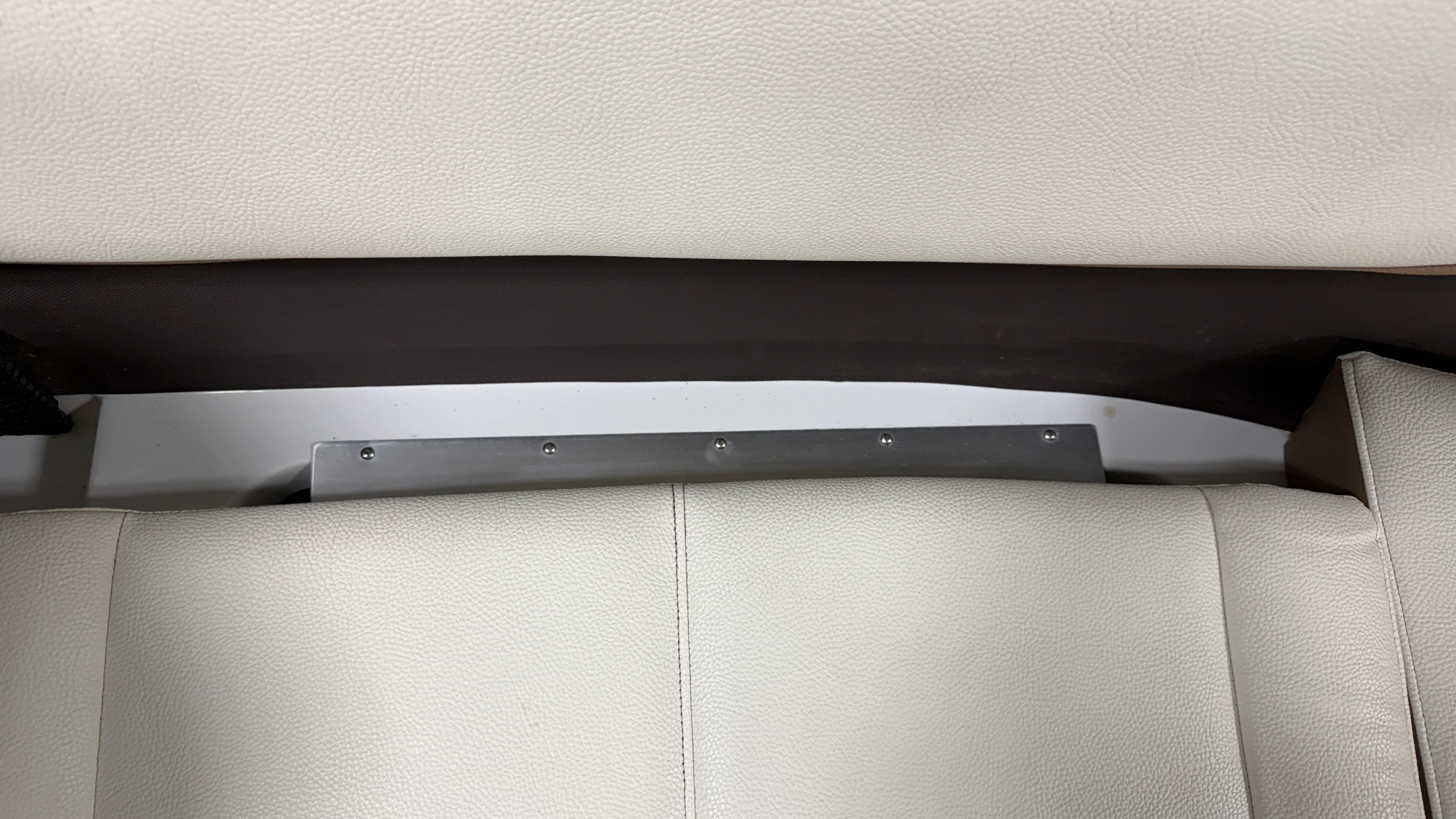 2019 Cobalt 220S Image Thumbnail #33