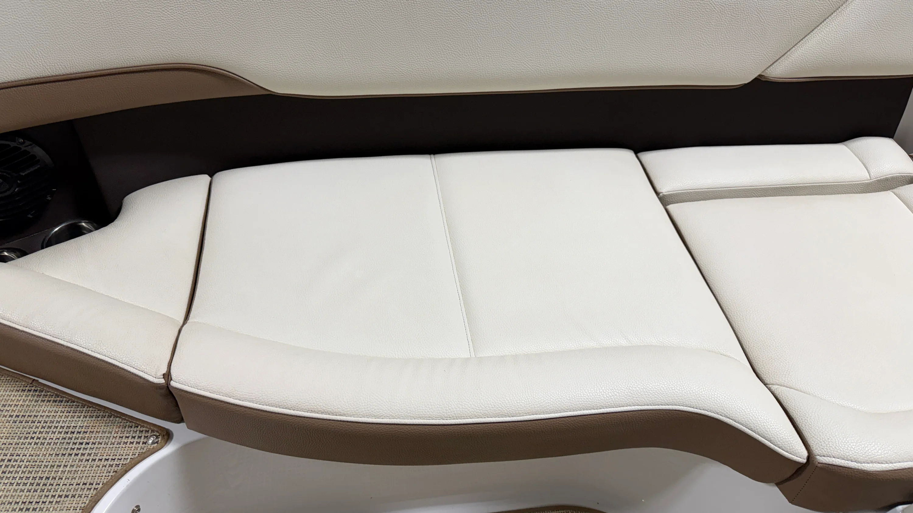 2019 Cobalt 220S Image Thumbnail #44