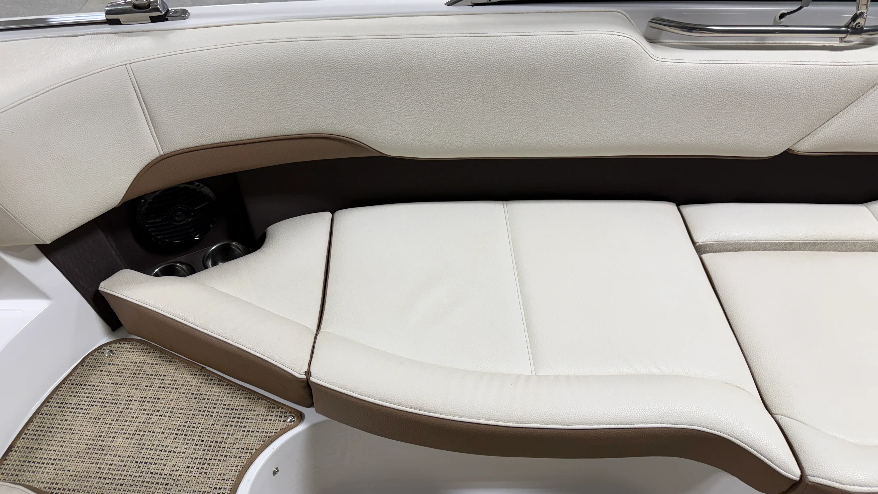 2019 Cobalt 220S Image Thumbnail #41