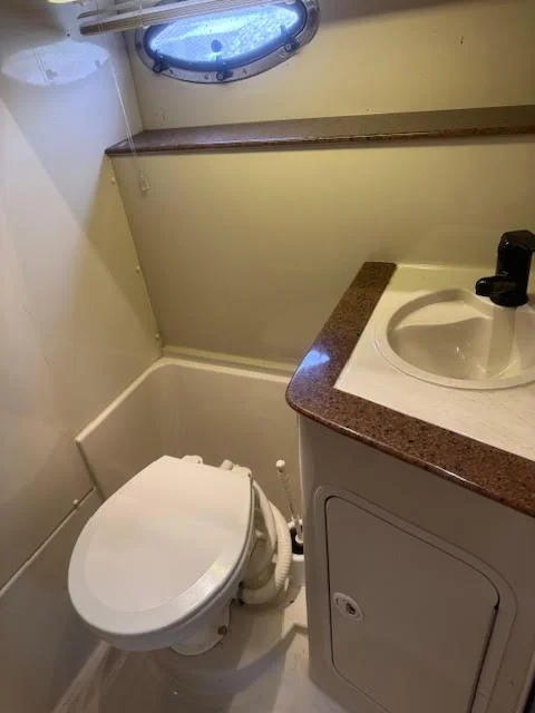 1998 Cruisers Yachts 3870 ESPIRIT Image Thumbnail #34