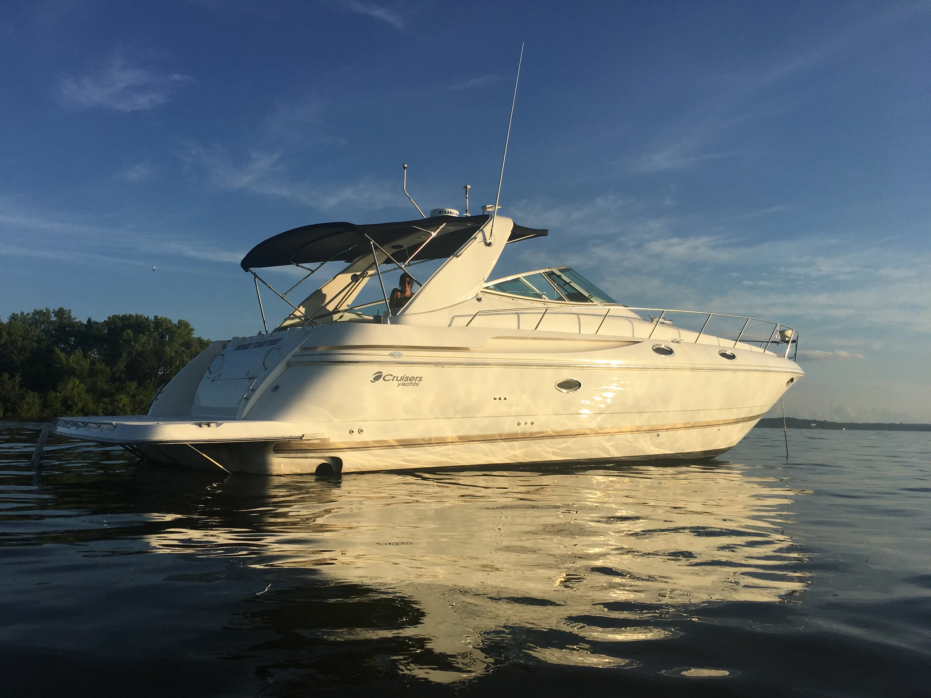 1998 Cruisers Yachts 3870 ESPIRIT Image Thumbnail #1