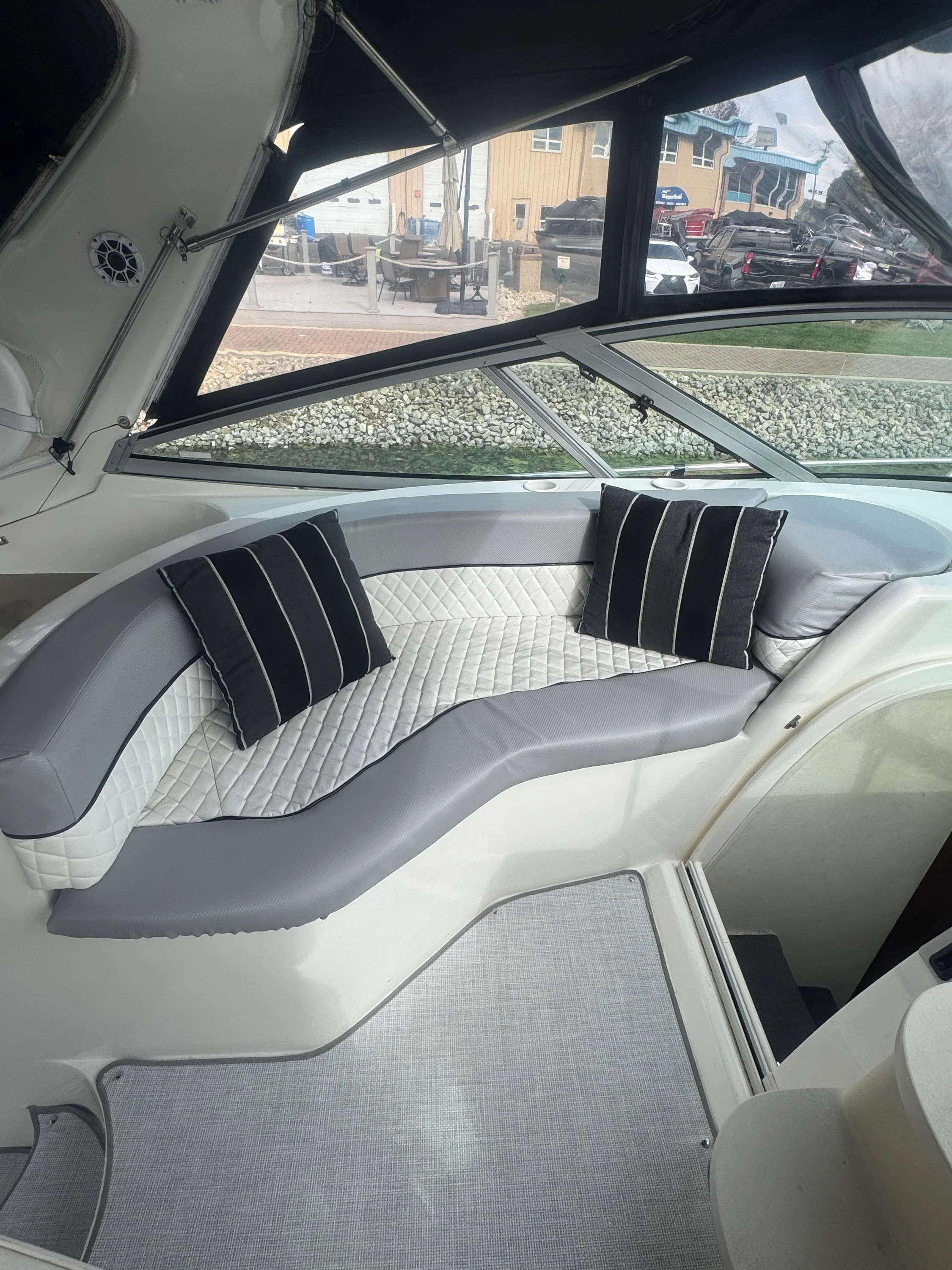 1998 Cruisers Yachts 3870 ESPIRIT Image Thumbnail #12