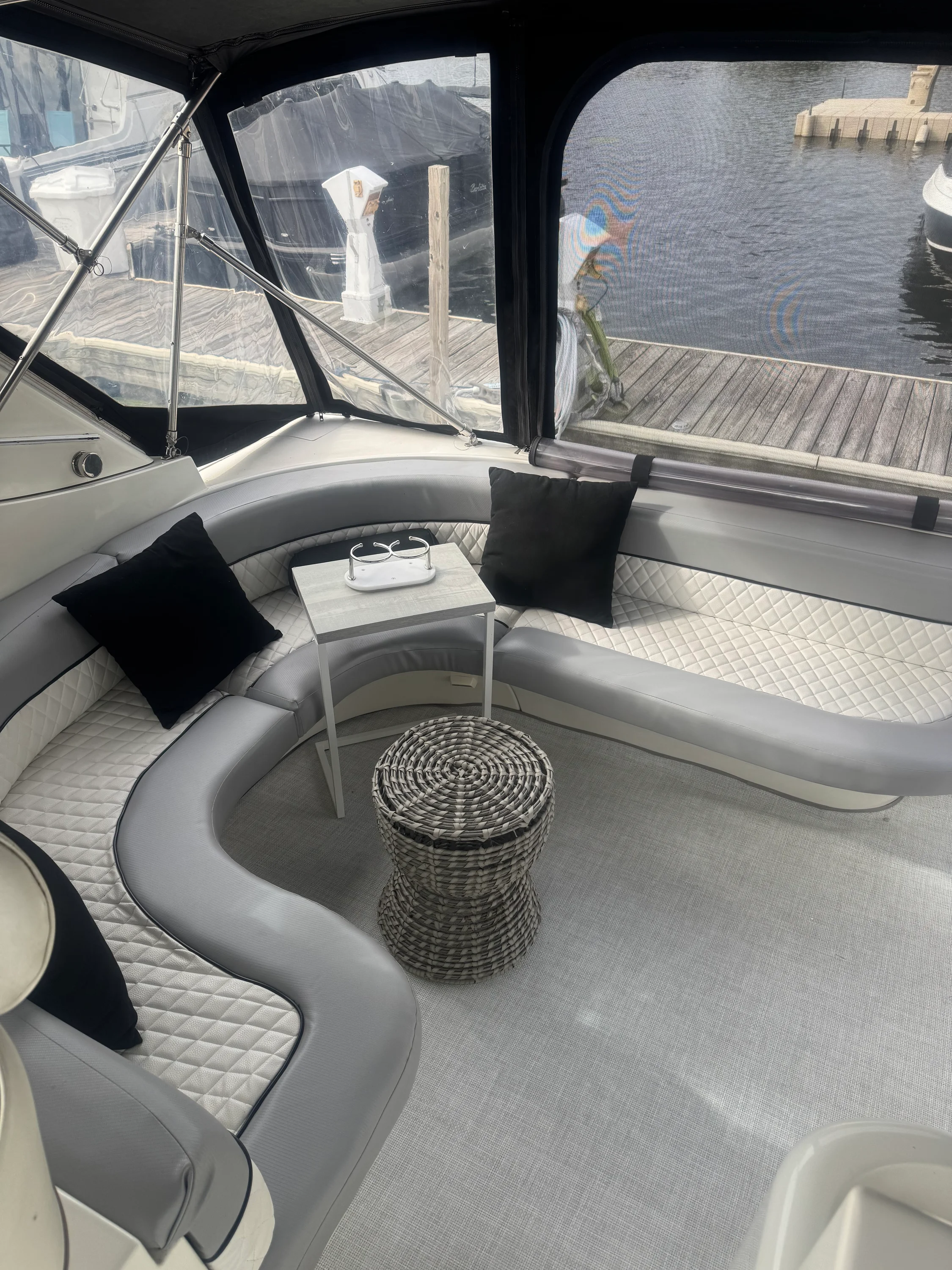 1998 Cruisers Yachts 3870 ESPIRIT Image Thumbnail #5