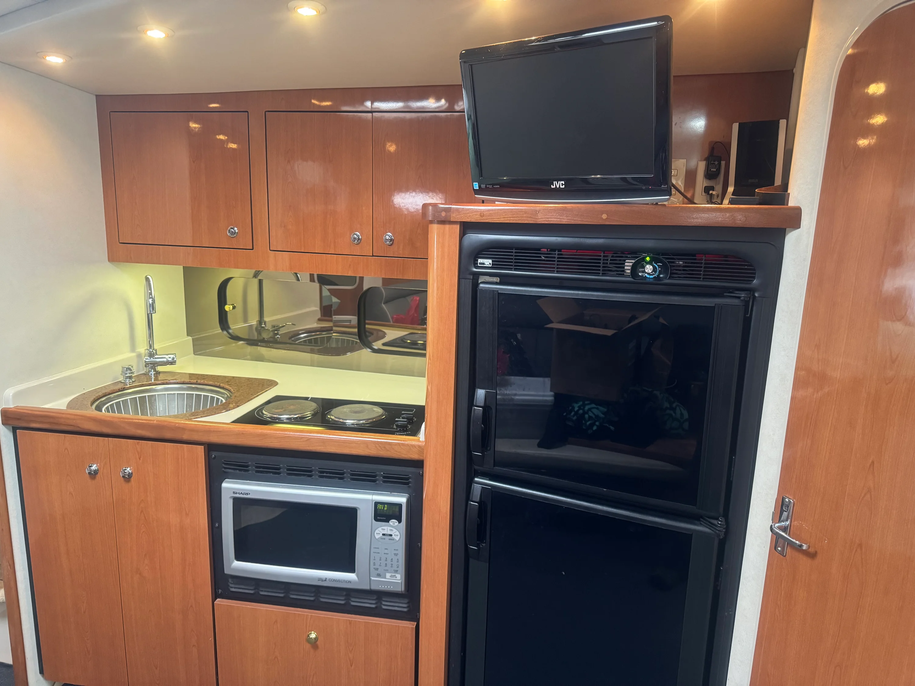 1998 Cruisers Yachts 3870 ESPIRIT Image Thumbnail #19