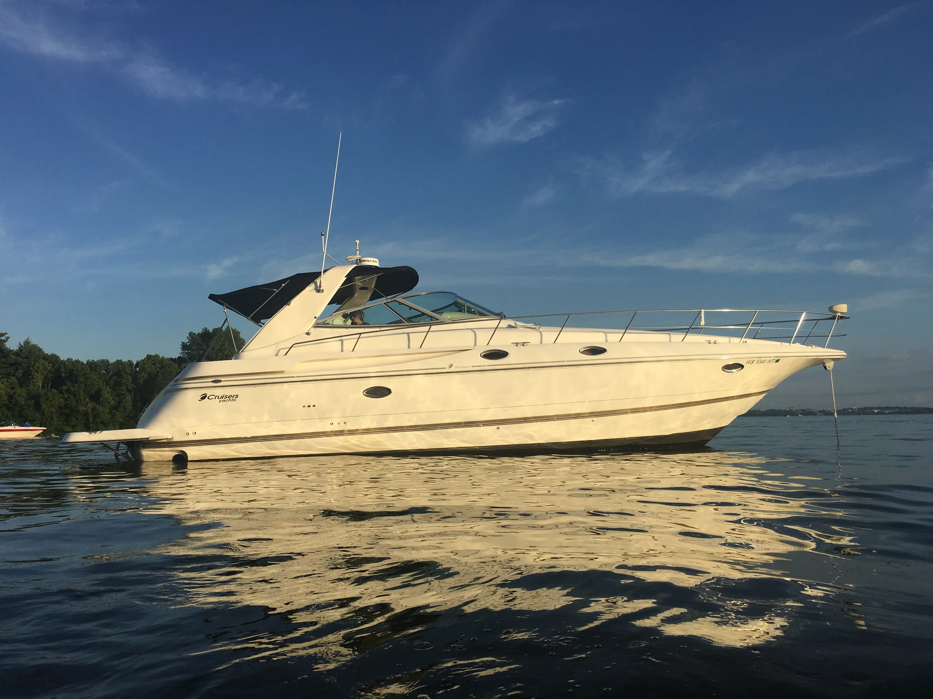 1998 Cruisers Yachts 3870 ESPIRIT Image Thumbnail #0