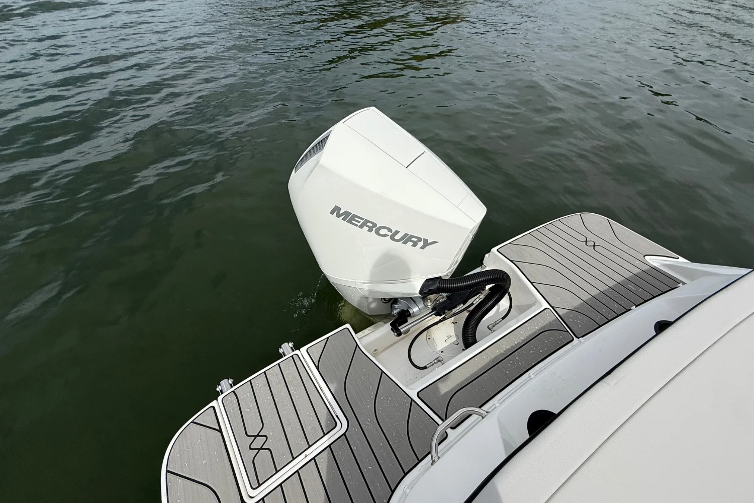 2026 Sea Ray SPX 210 Outboard Image Thumbnail #7