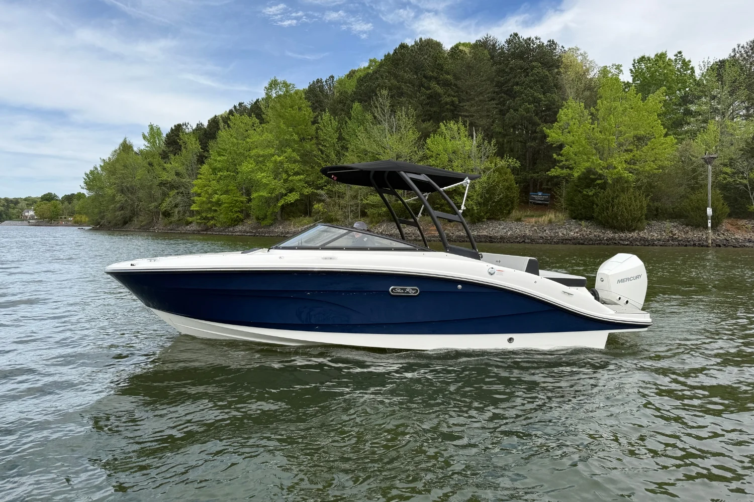 2026 Sea Ray SPX 210 Outboard Image Thumbnail #0