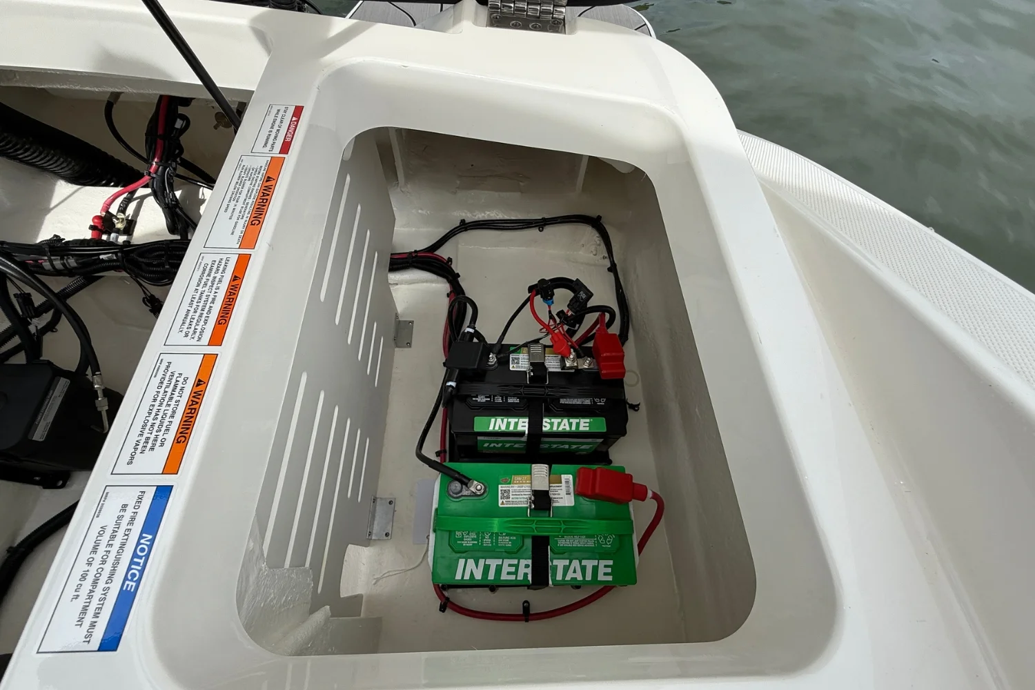 2026 Sea Ray SPX 210 Outboard Image Thumbnail #25