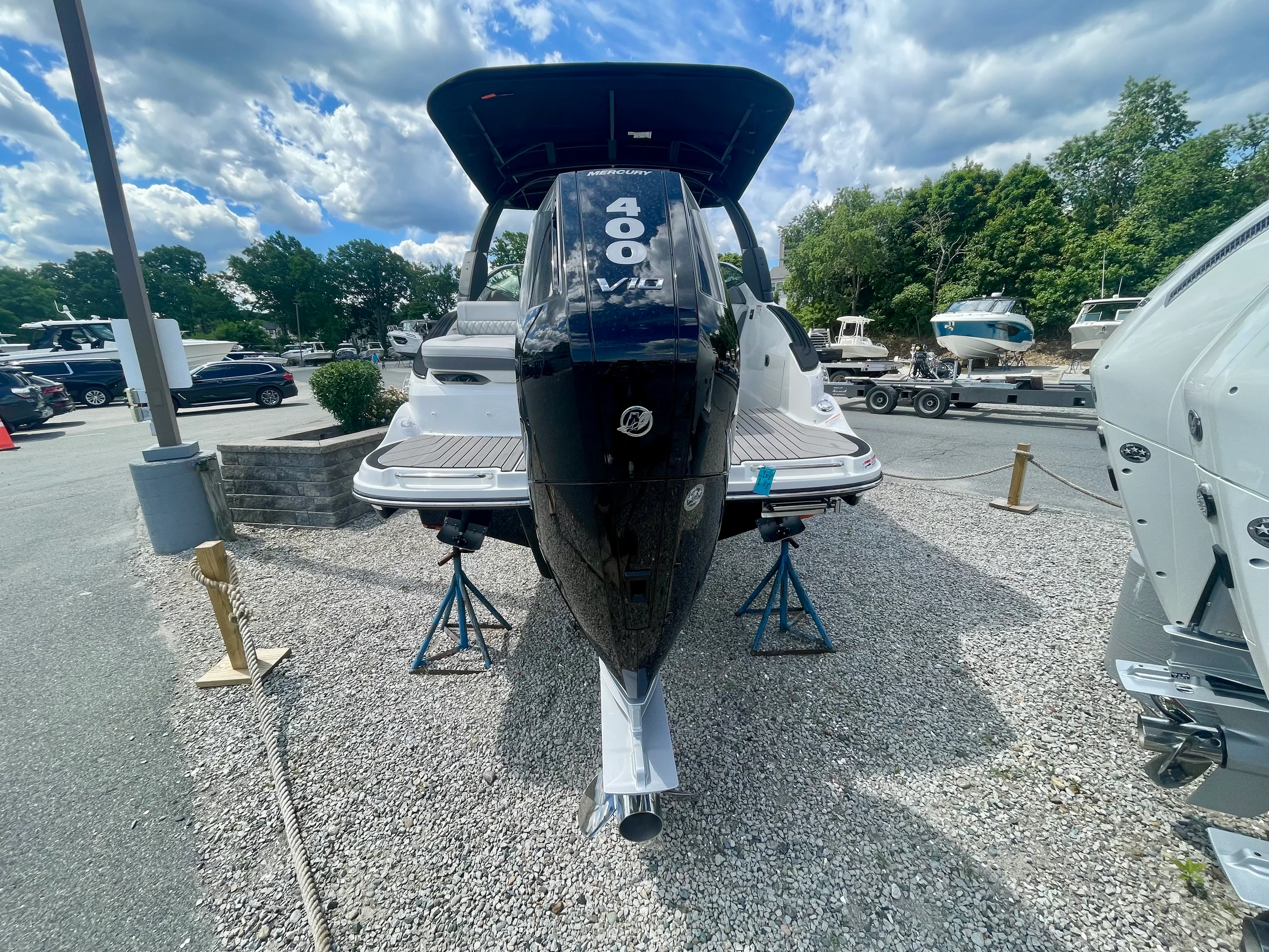 2026 Sea Ray SLX 260 Outboard Image Thumbnail #1