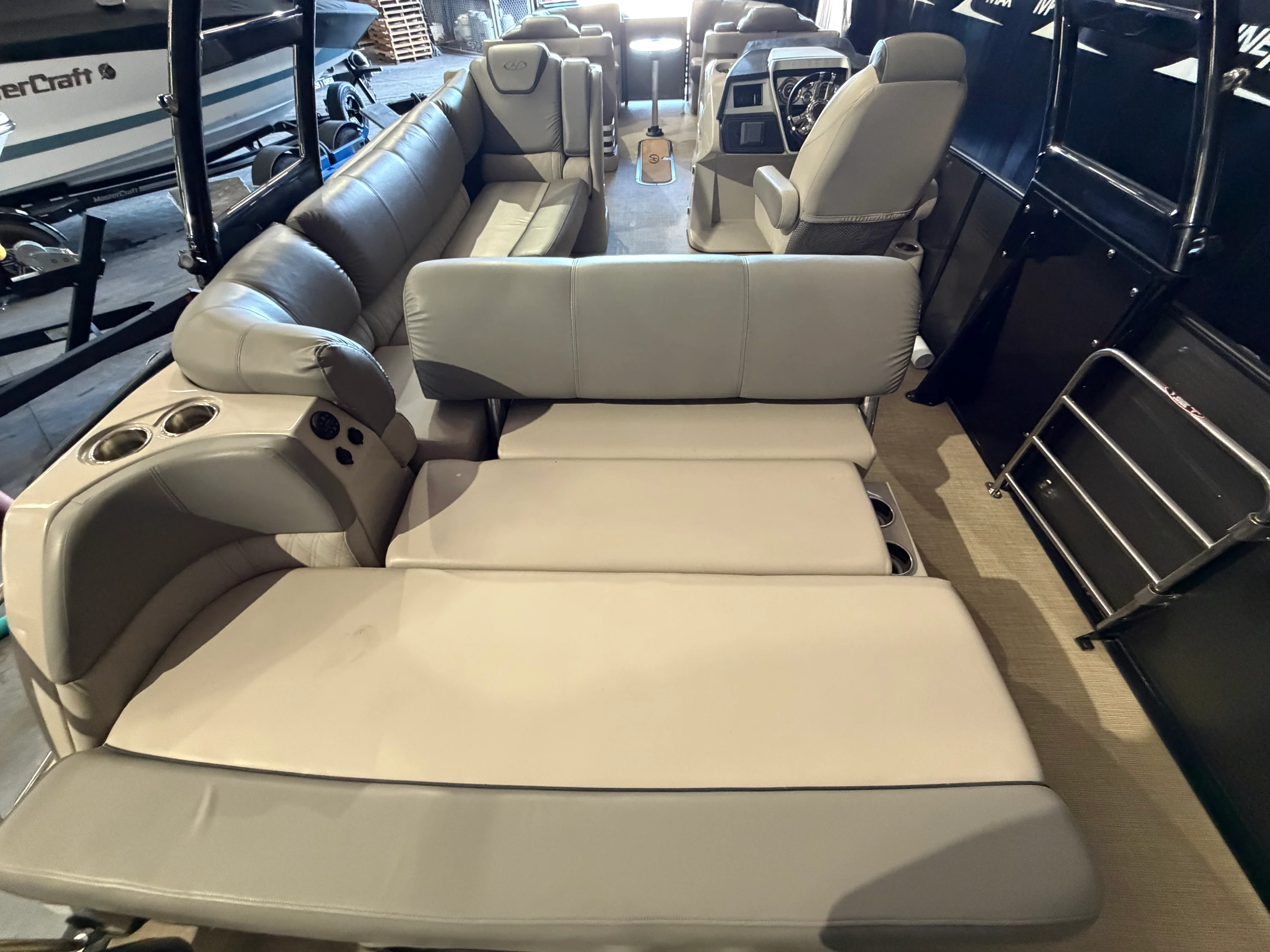 2019 Harris Grand Mariner 250 Image Thumbnail #11