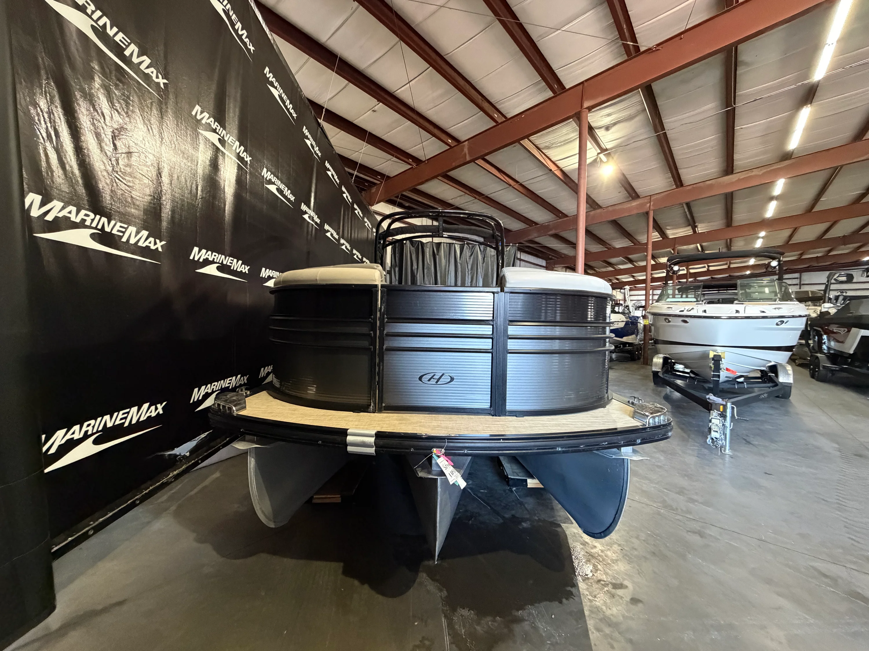 2019 Harris Grand Mariner 250 Image Thumbnail #1