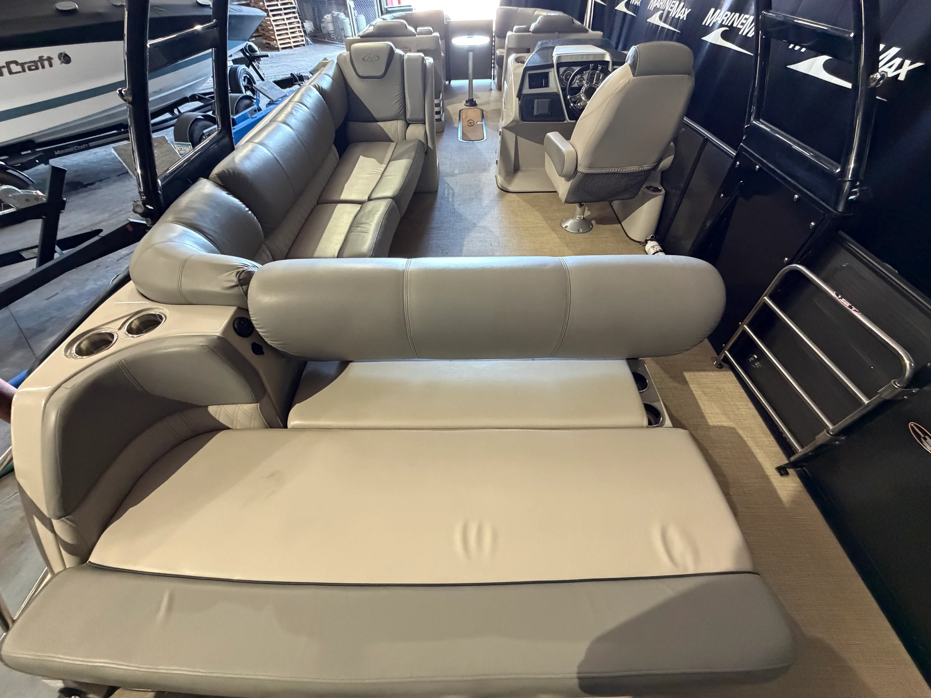 2019 Harris Grand Mariner 250 Image Thumbnail #12