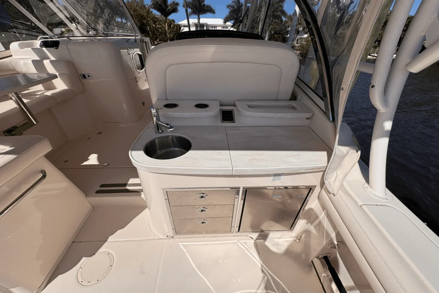 2019 Grady-White Freedom 335 Image Thumbnail #22