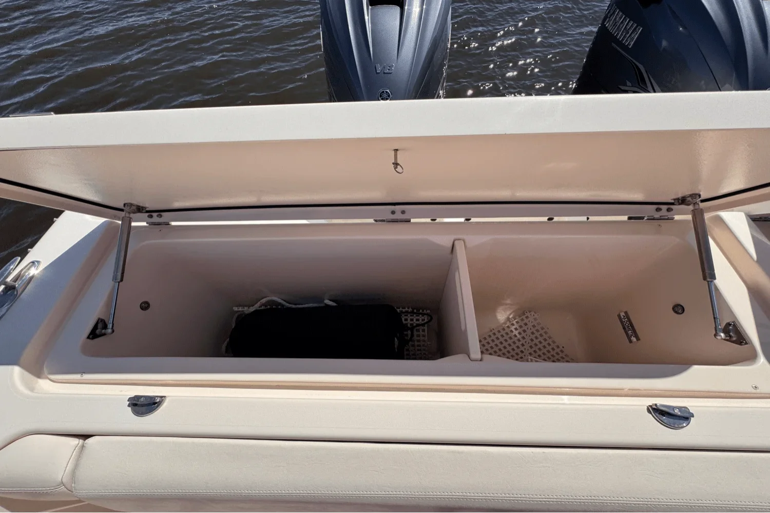 2019 Grady-White Freedom 335 Image Thumbnail #26