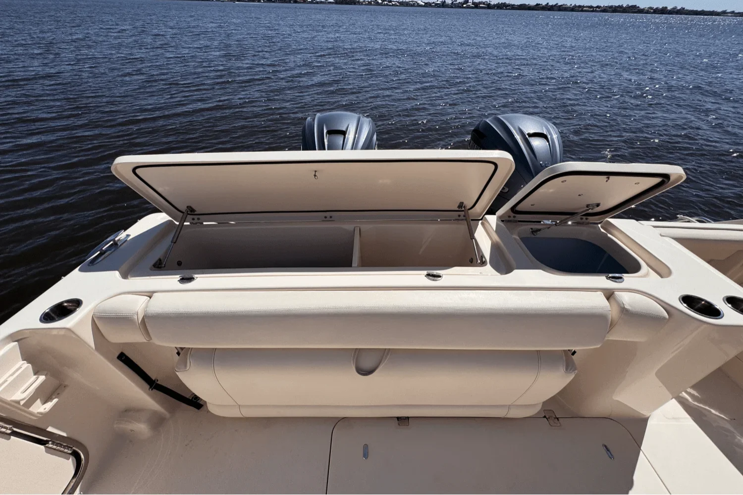 2019 Grady-White Freedom 335 Image Thumbnail #25