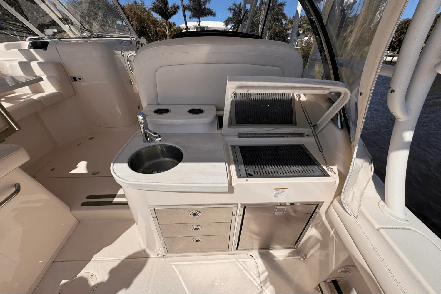 2019 Grady-White Freedom 335 Image Thumbnail #21