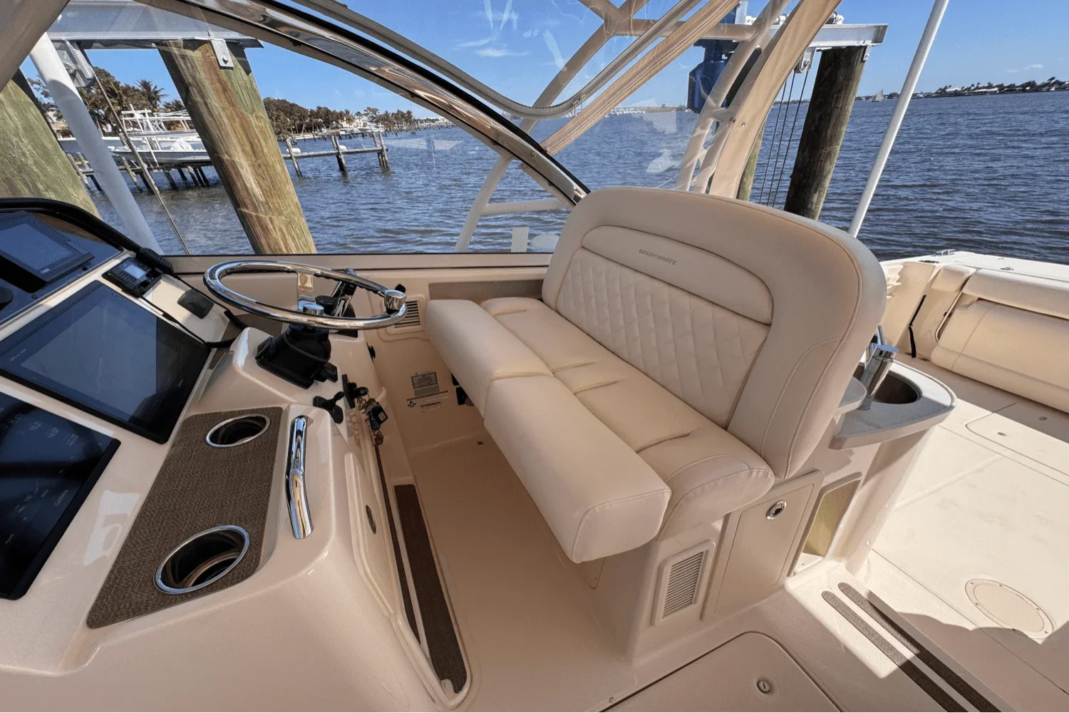 2019 Grady-White Freedom 335 Image Thumbnail #18