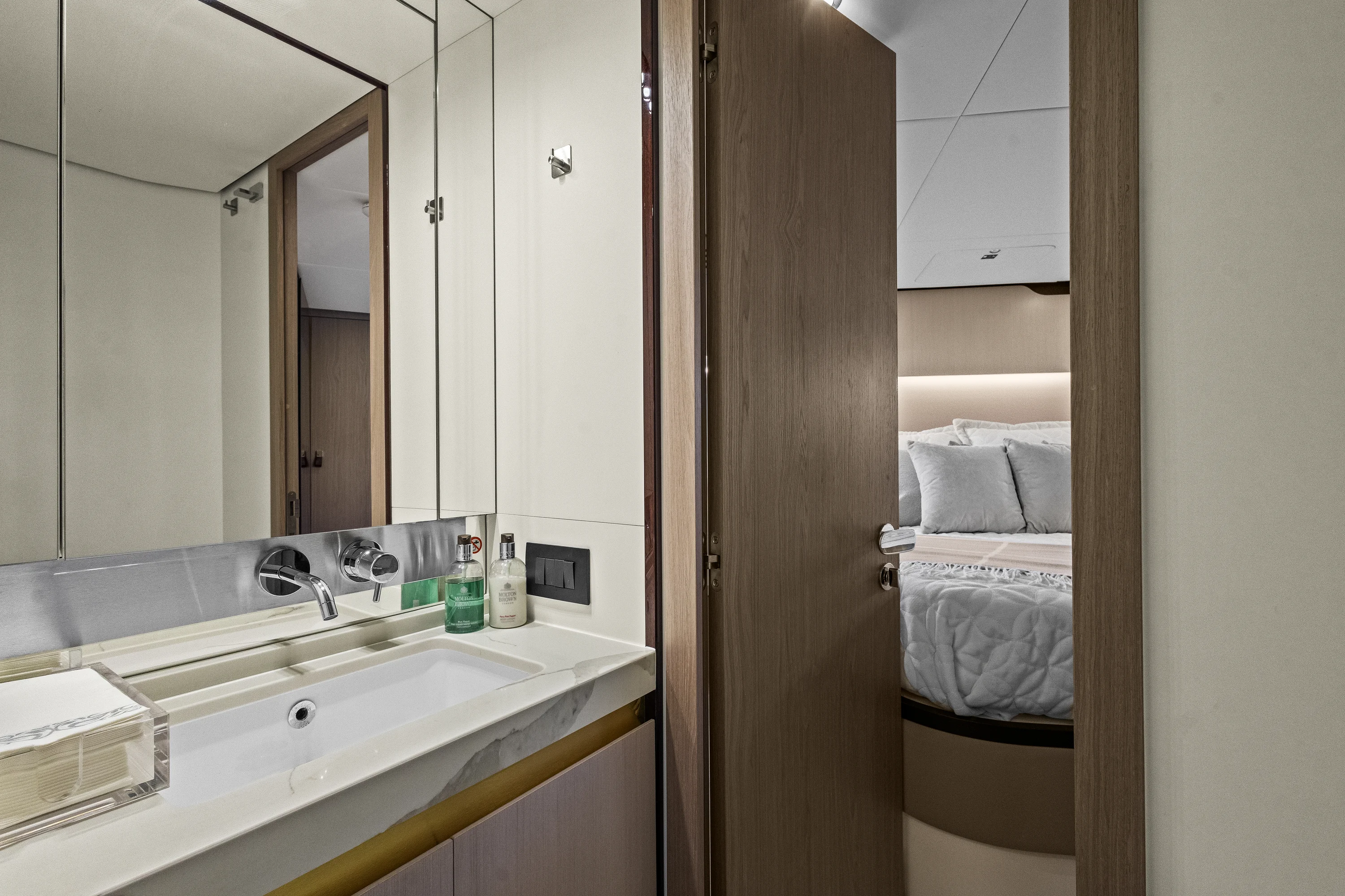 2023 Azimut AZ60 FLY Image Thumbnail #49