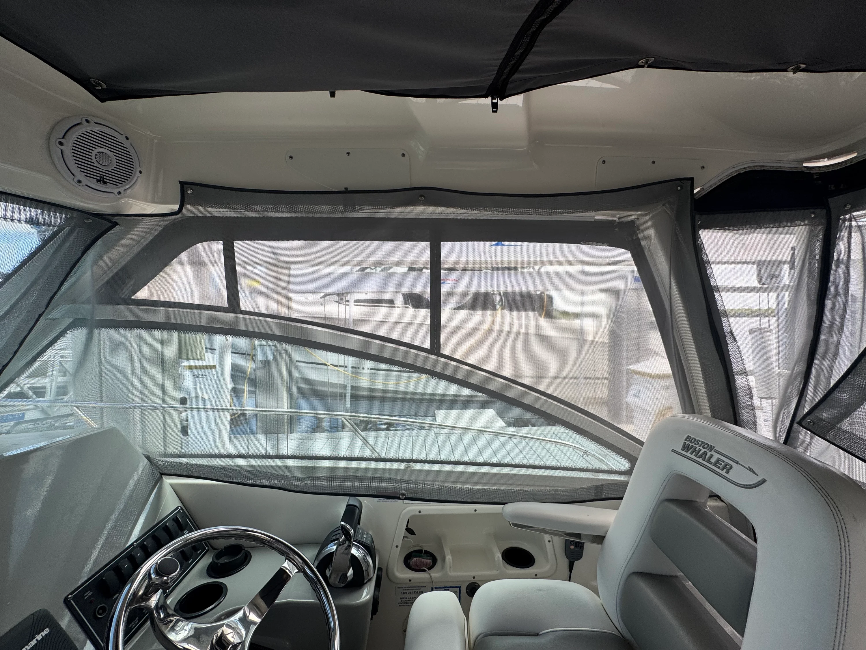 2014 Boston Whaler 315 CONQUEST Image Thumbnail #25