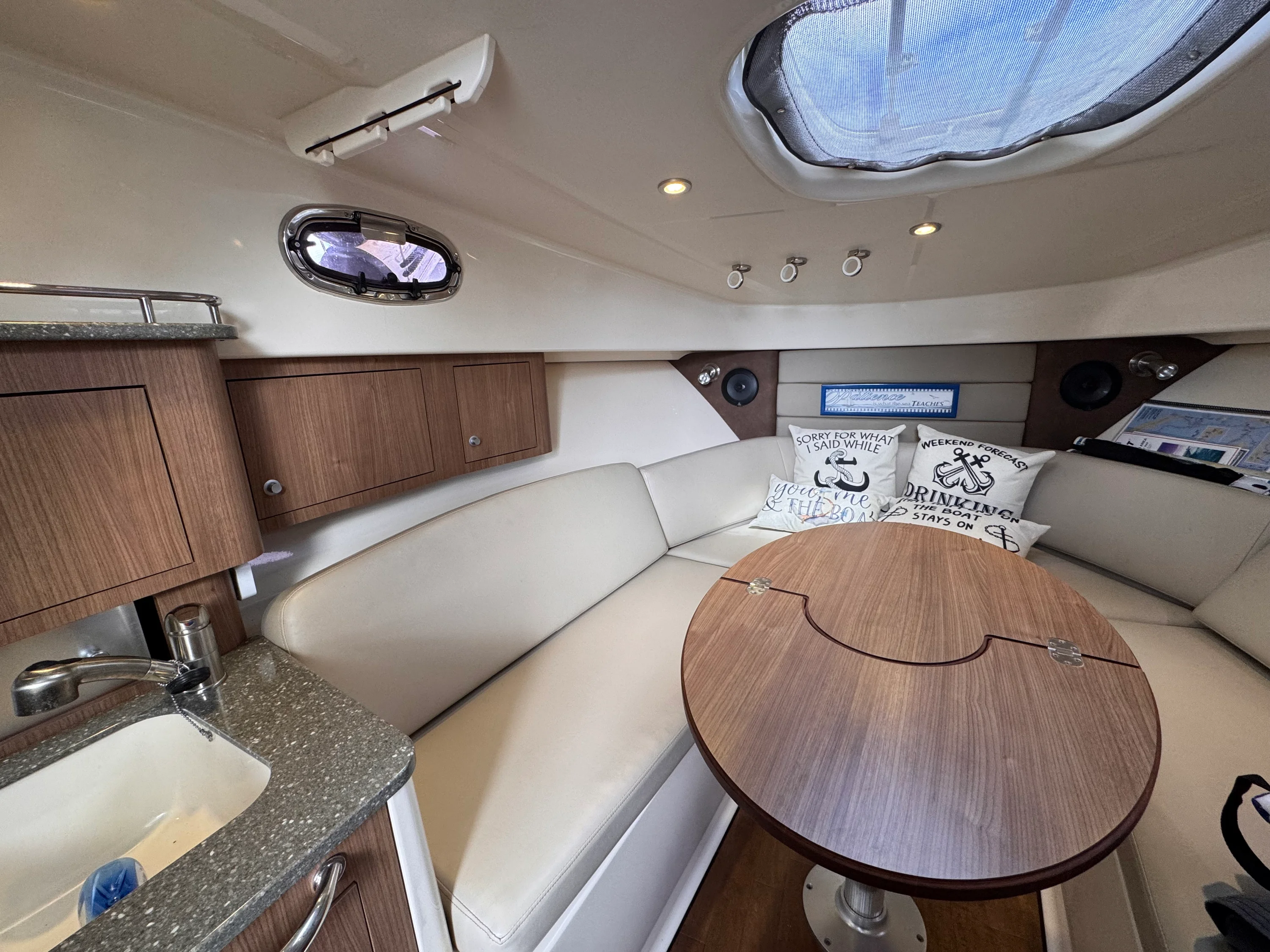 2014 Boston Whaler 315 CONQUEST Image Thumbnail #39