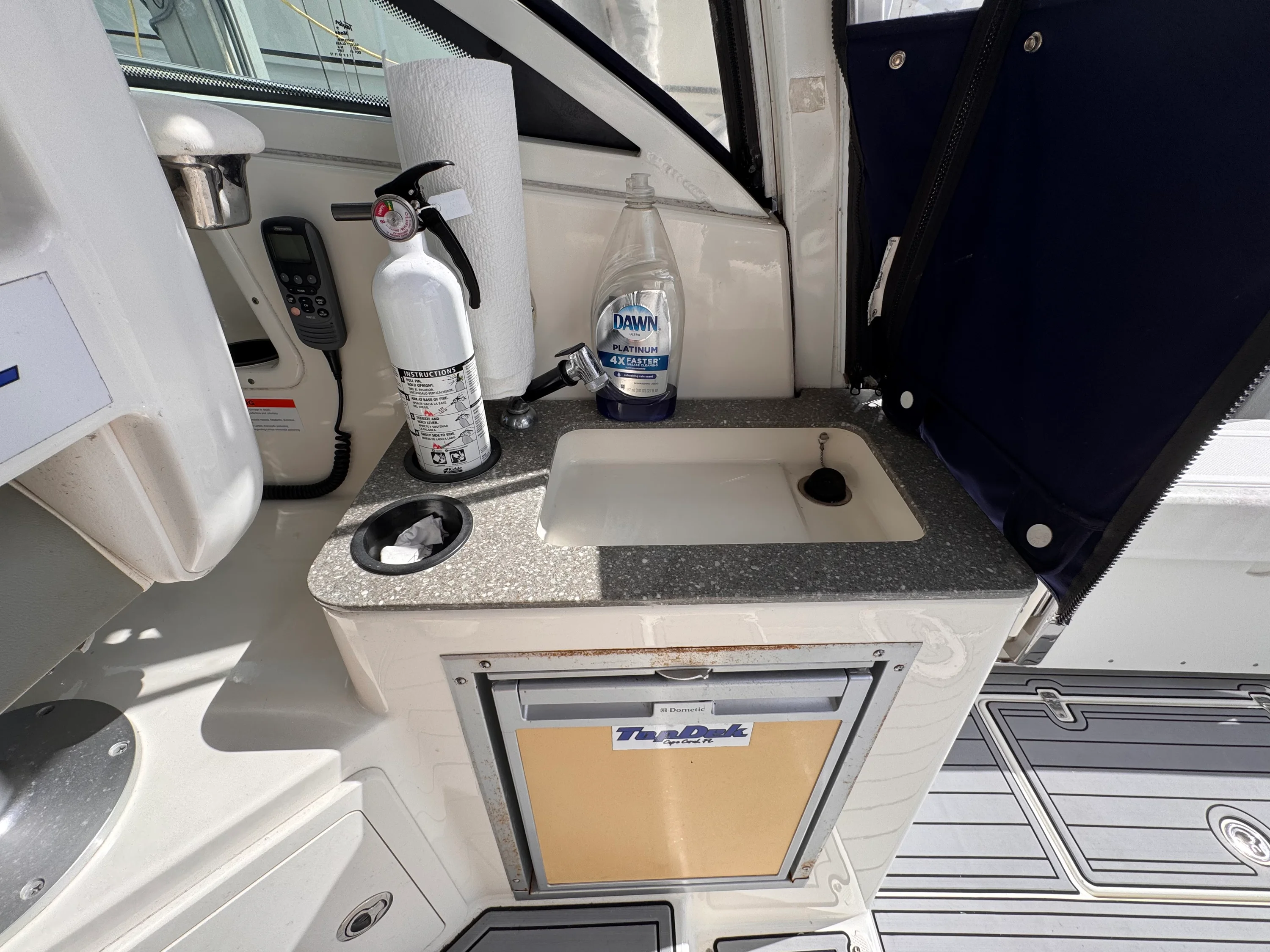 2014 Boston Whaler 315 CONQUEST Image Thumbnail #29