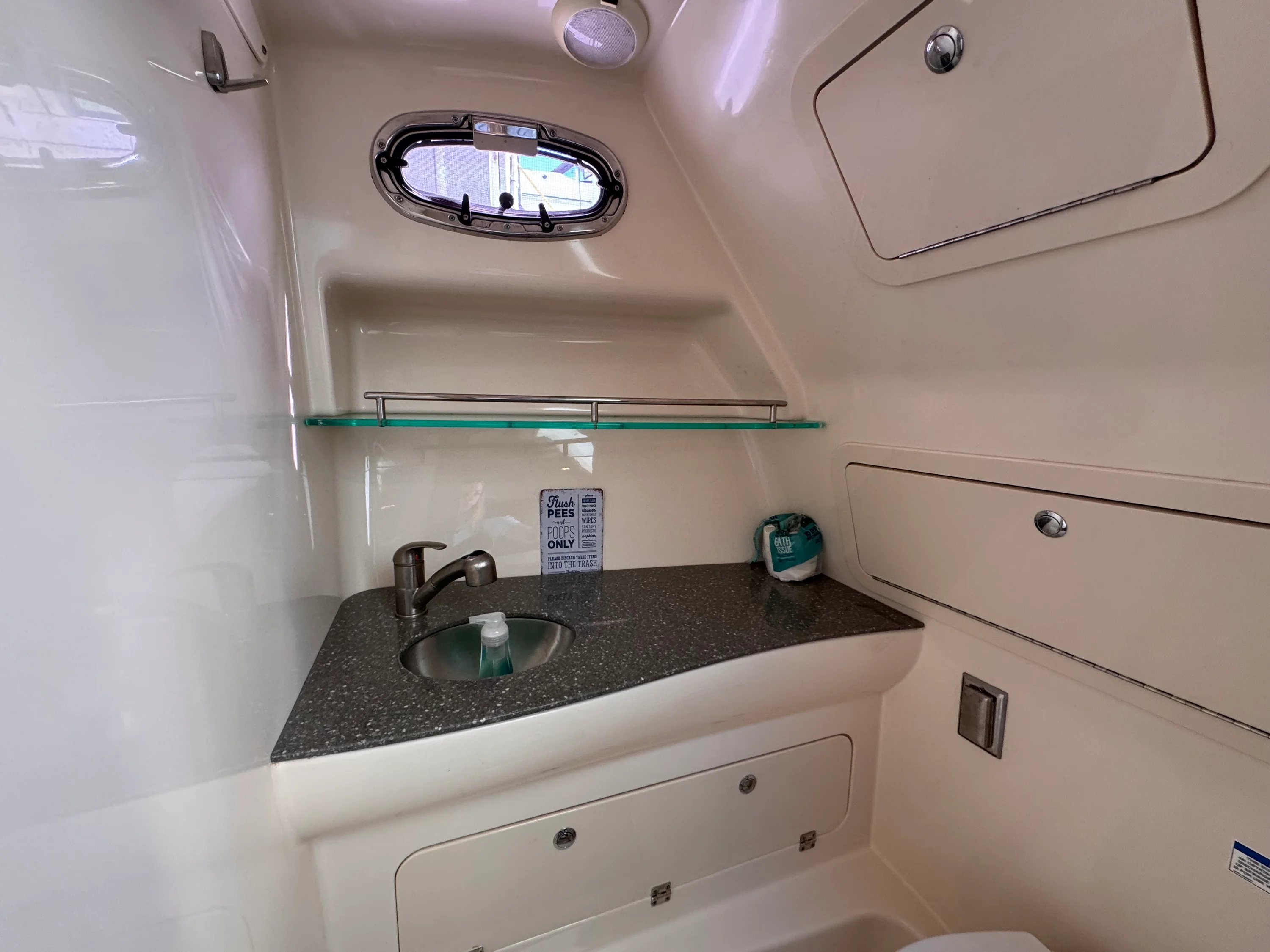 2014 Boston Whaler 315 CONQUEST Image Thumbnail #47