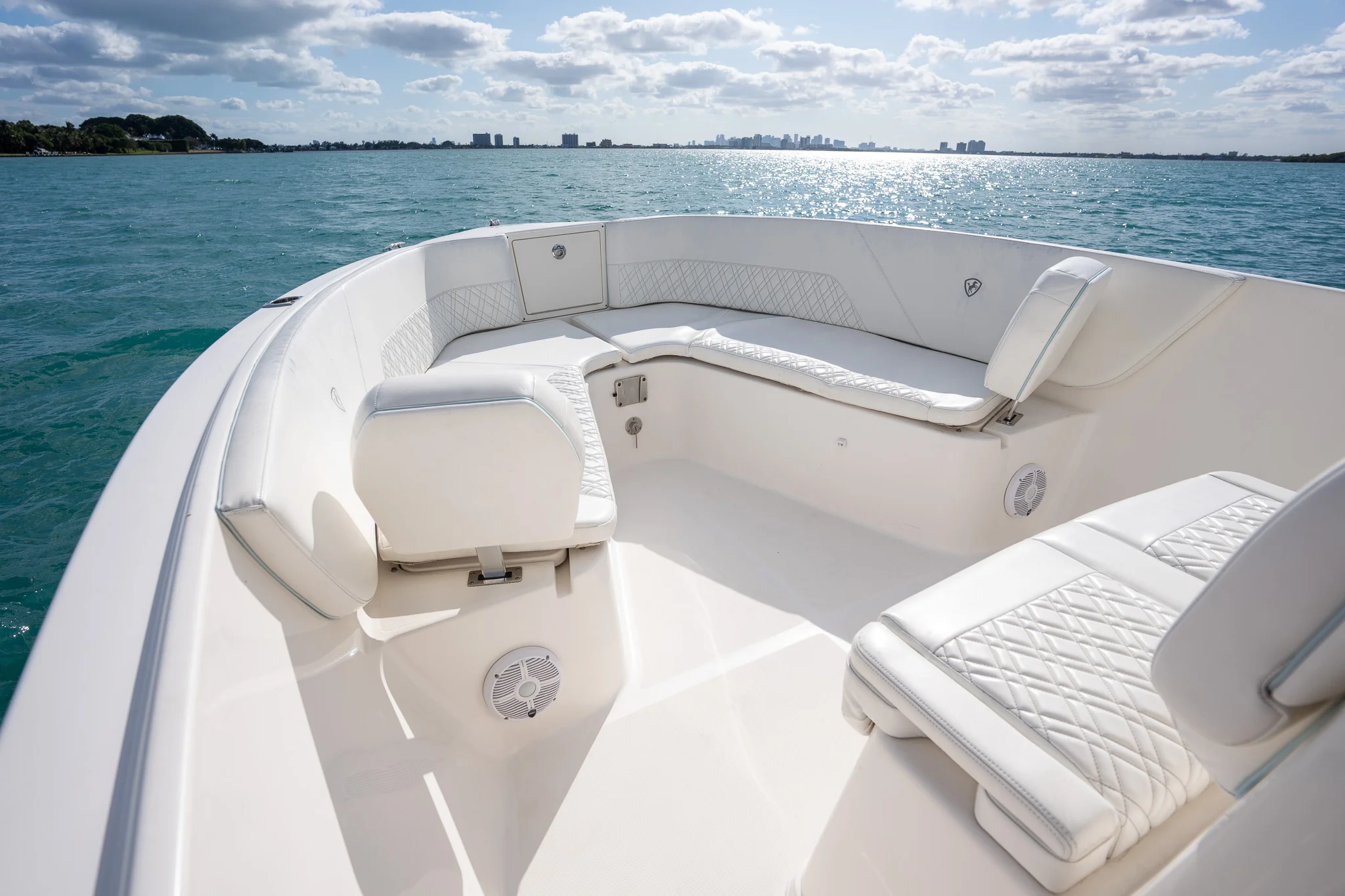 2021 Century 2901 CC Image Thumbnail #17