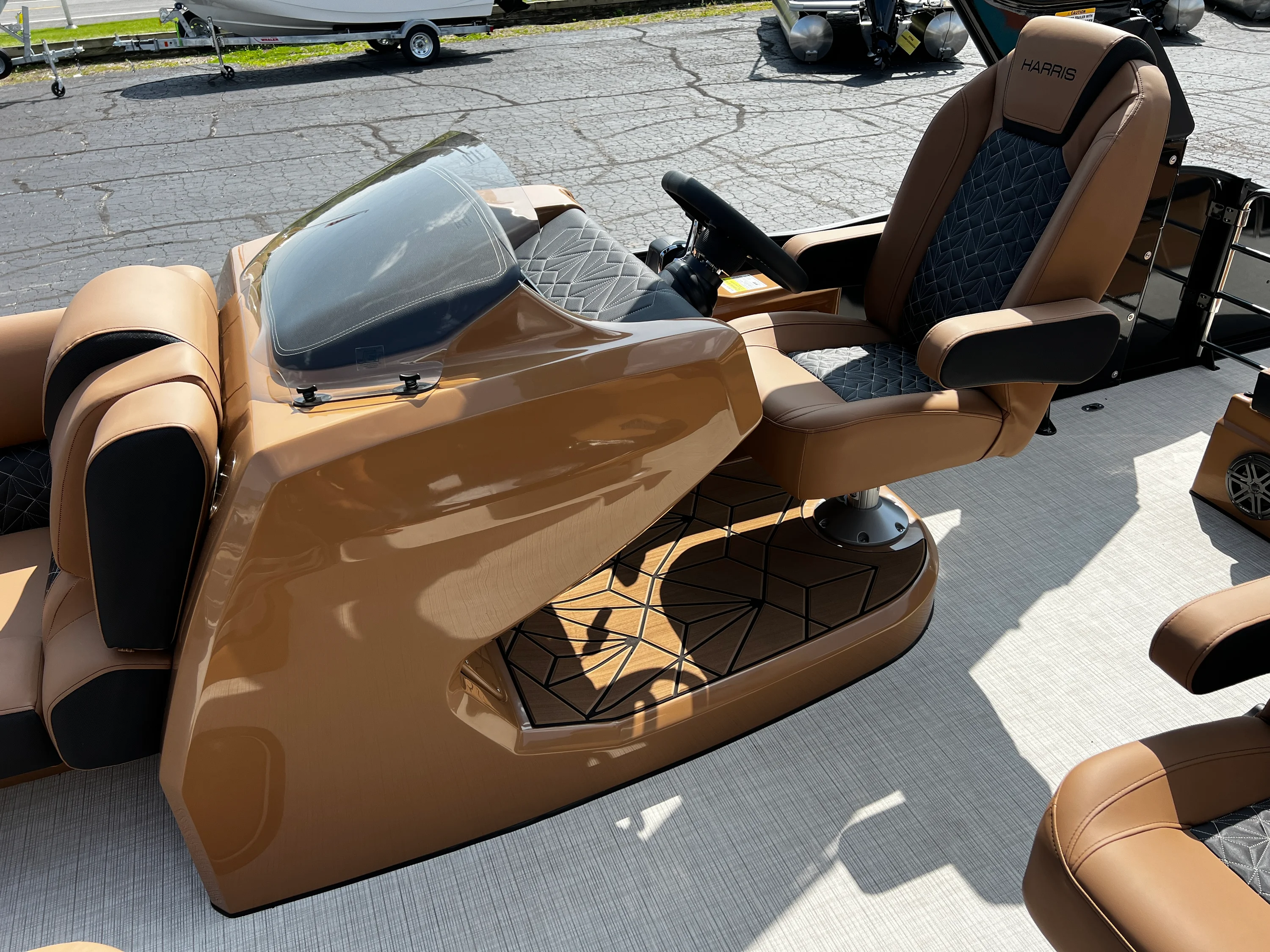 2025 Harris GRAND MARINER 250 Image Thumbnail #9