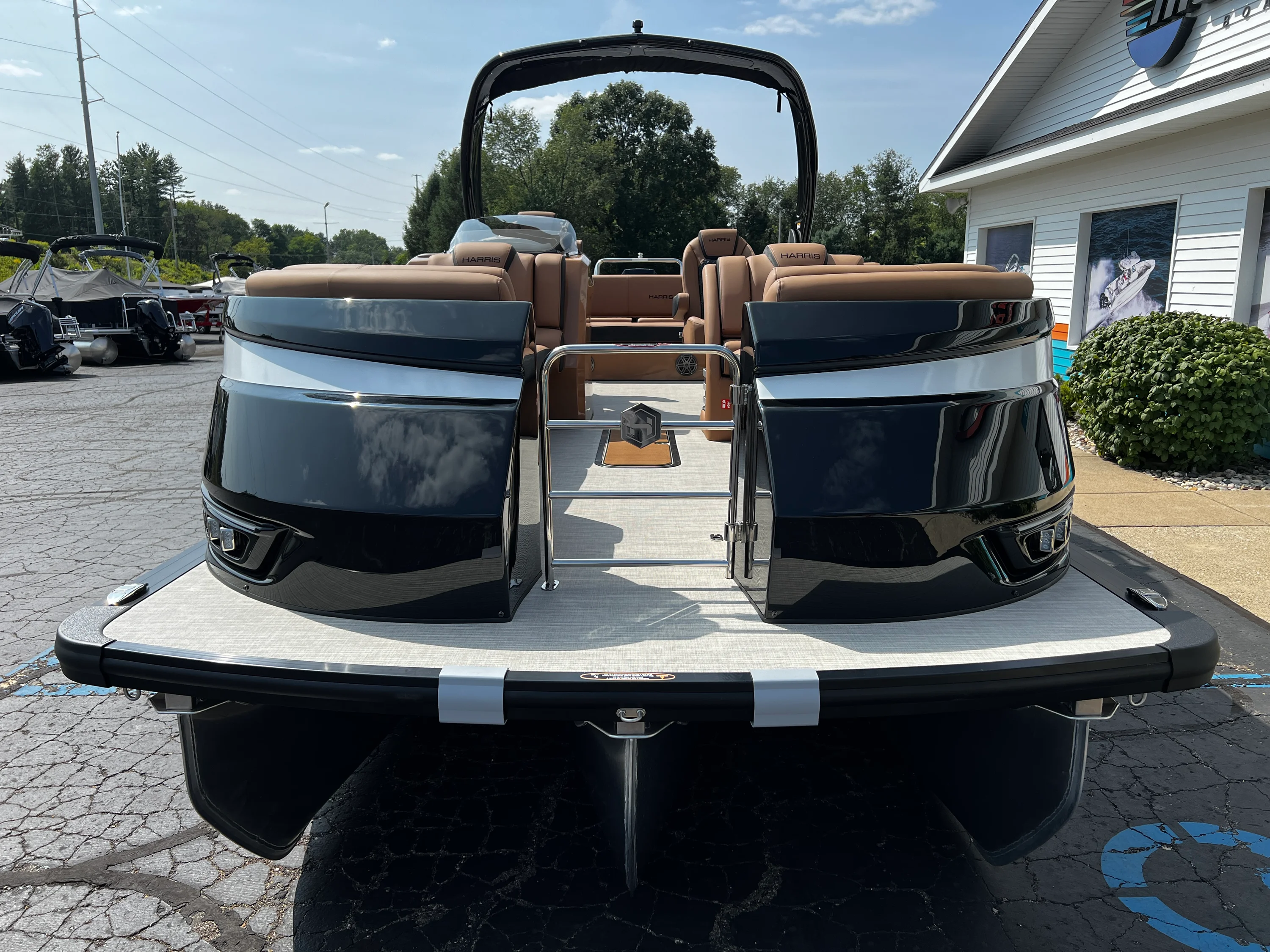 2025 Harris GRAND MARINER 250 Image Thumbnail #20